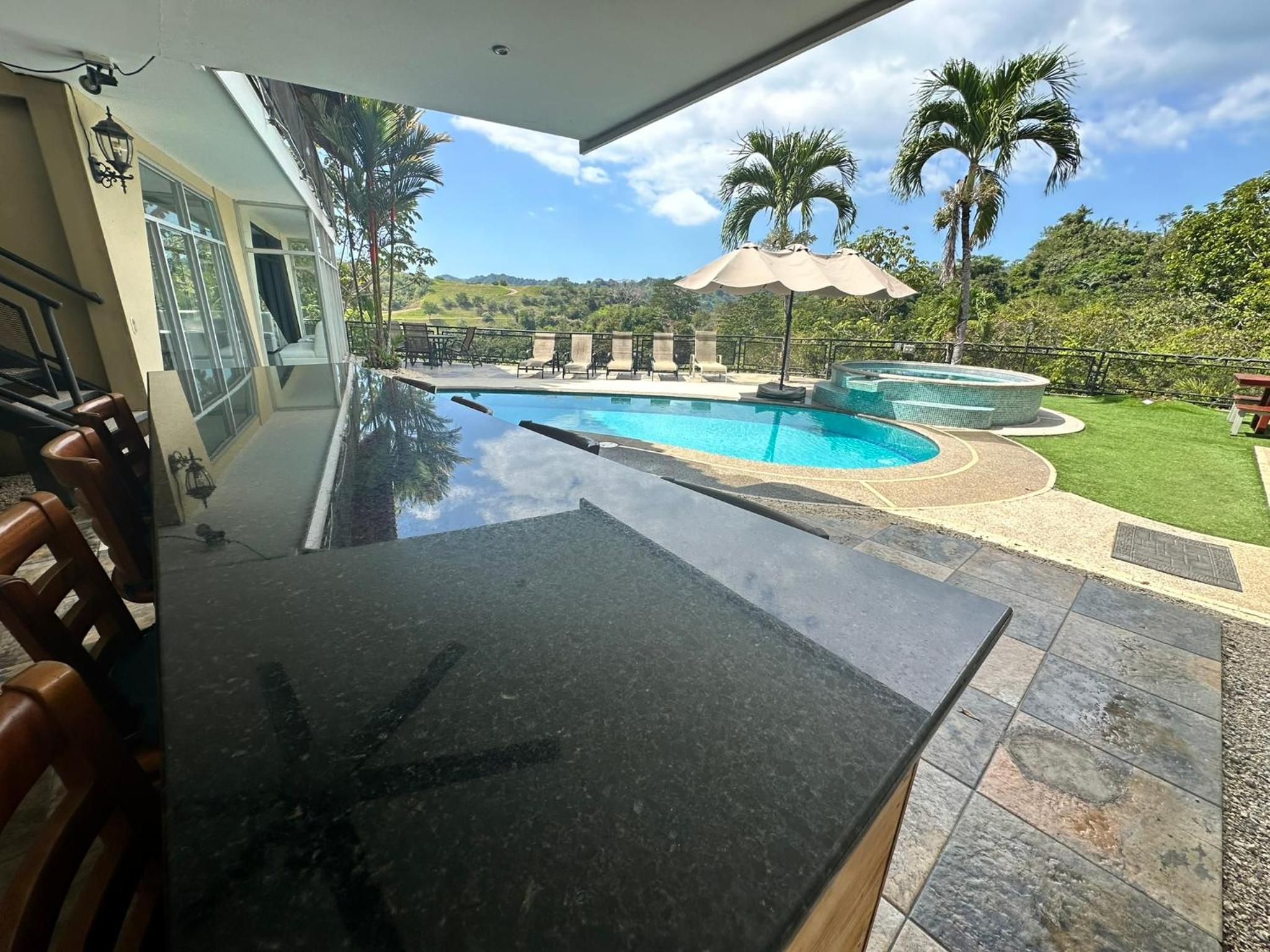 Los Amigos Luxury Villa