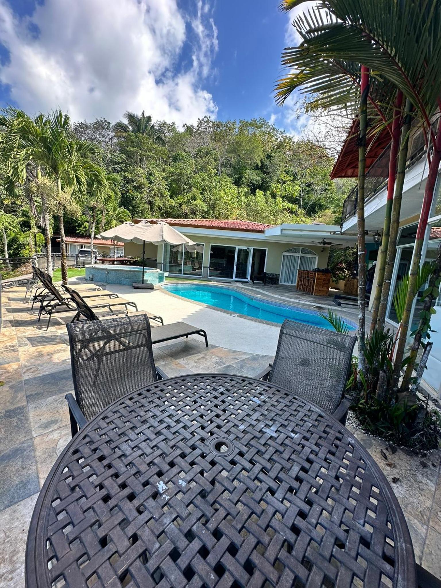 Los Amigos Luxury Villa
