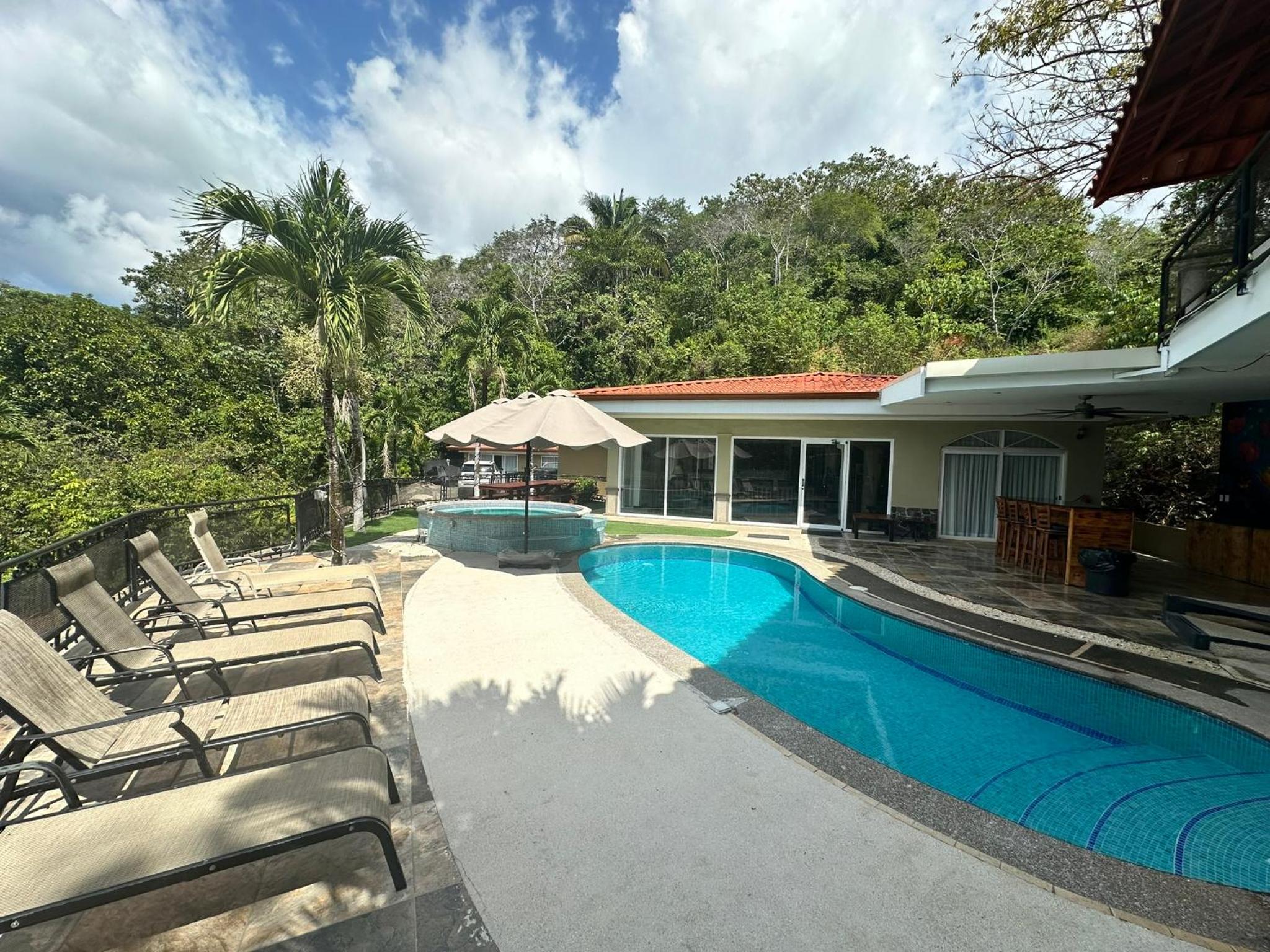 Los Amigos Luxury Villa