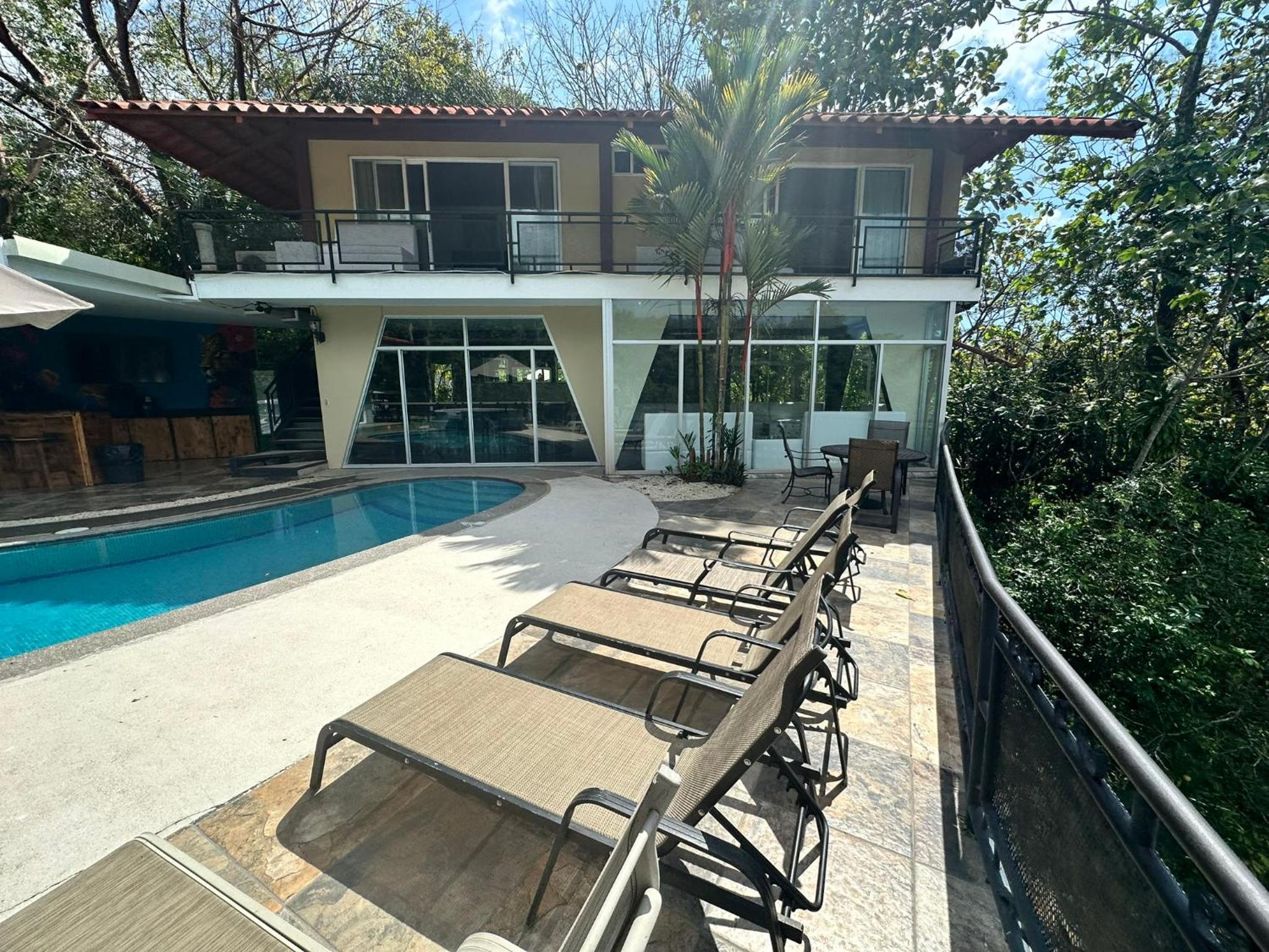 Los Amigos Luxury Villa