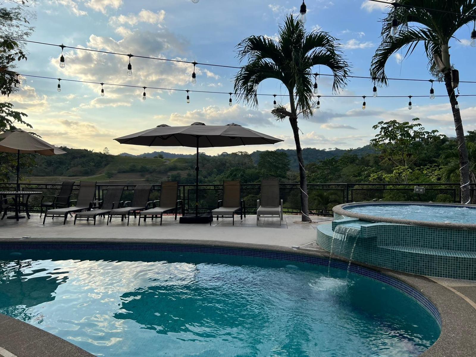 Los Amigos Luxury Villa