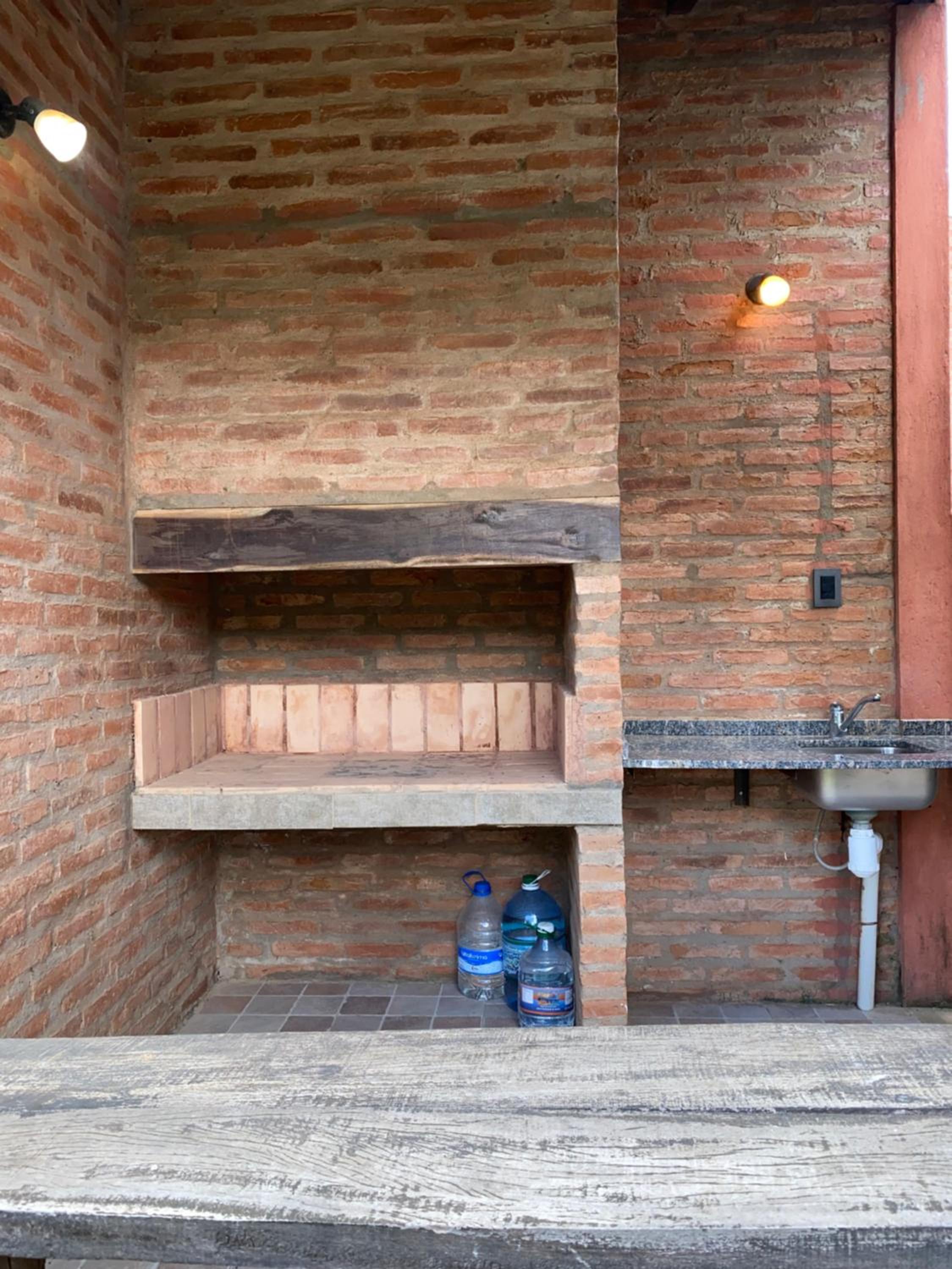 Casa en Paso con pileta a 4 cuadras de la Palya