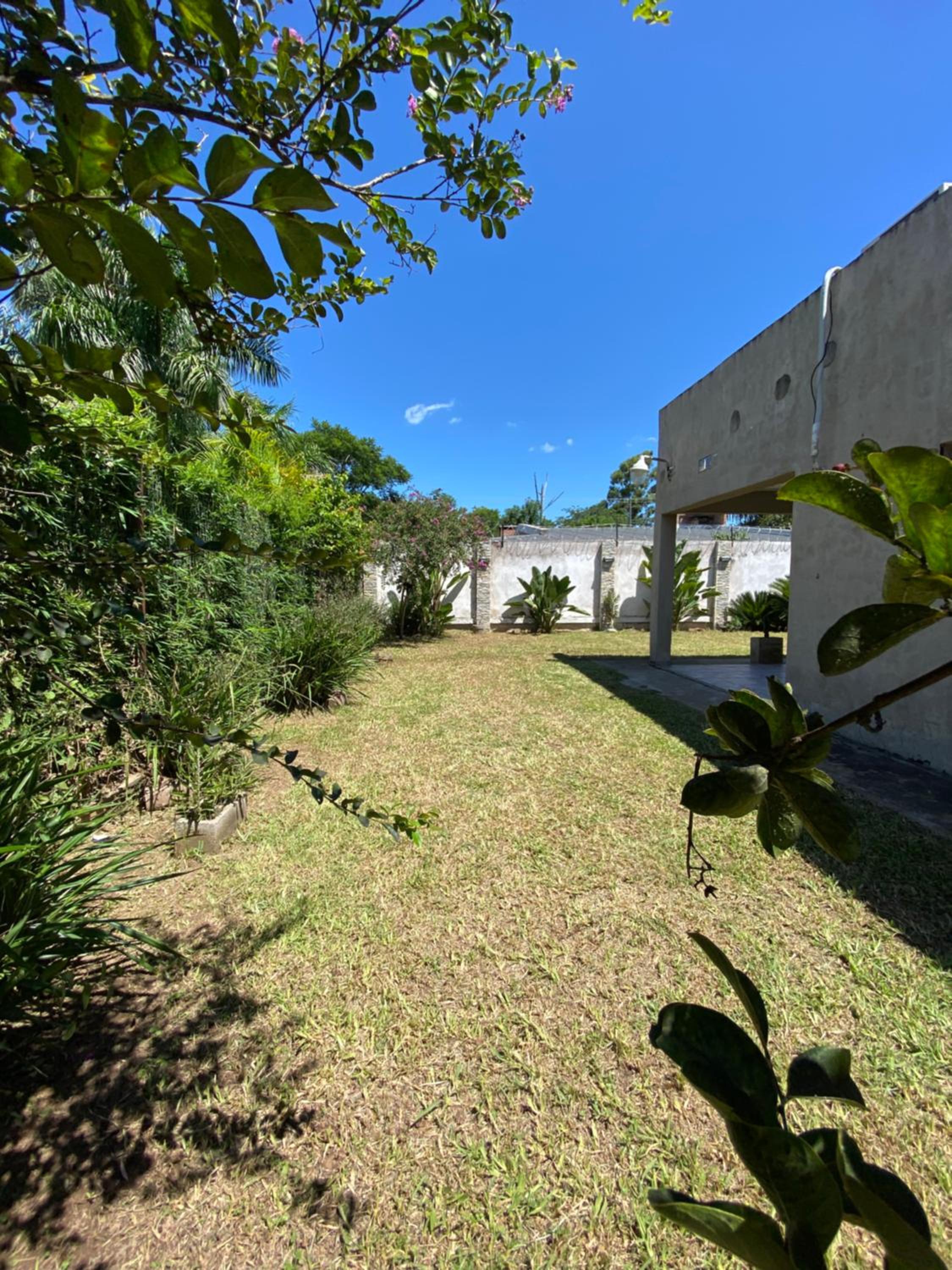 Casa en Paso con pileta a 4 cuadras de la Palya