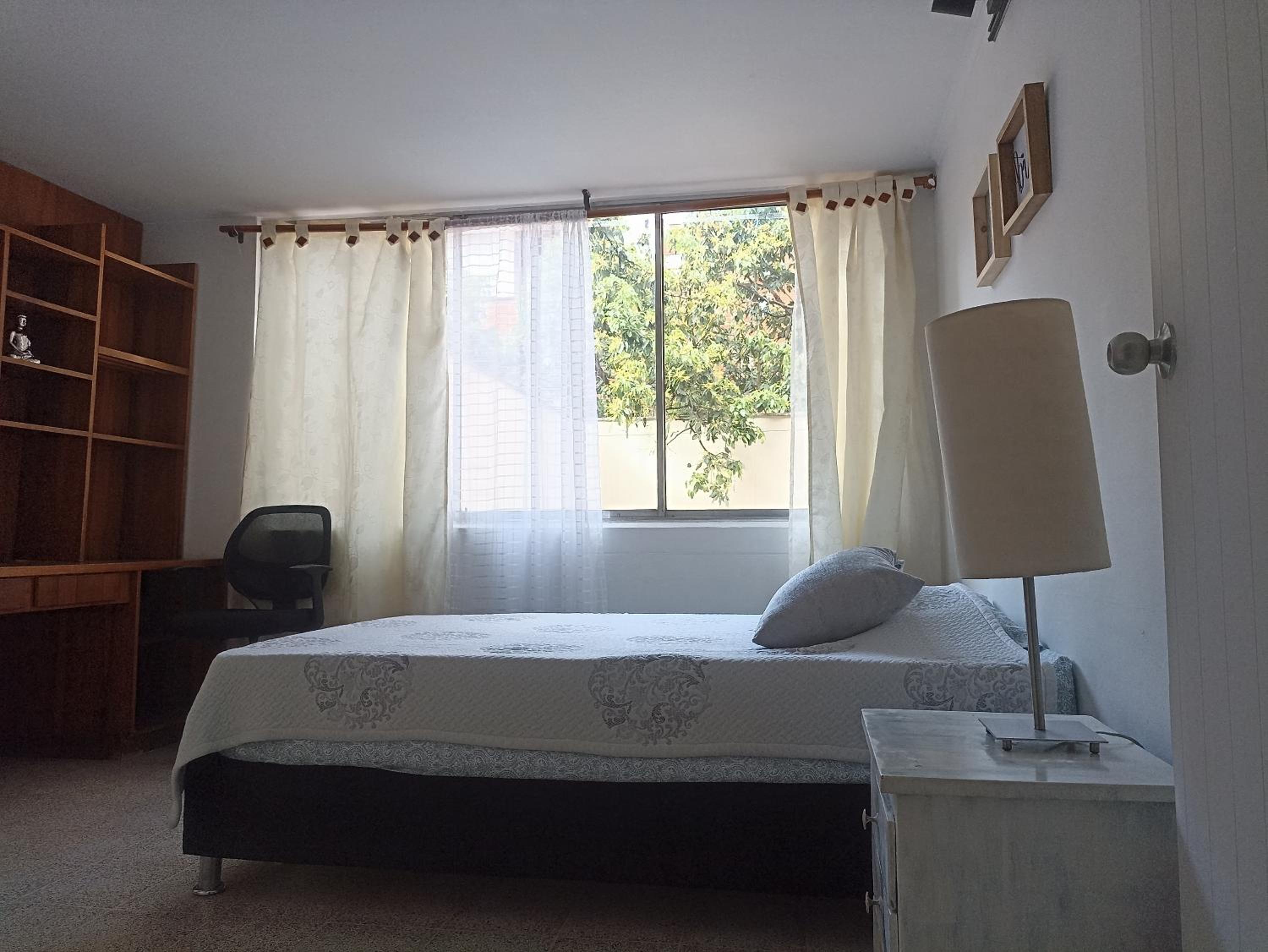 Habitación laureles la Castellana 2