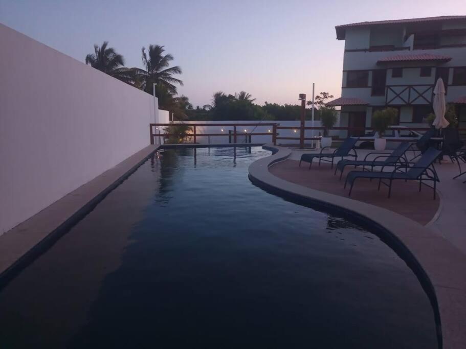 Casa nova 3/4 imbassaí