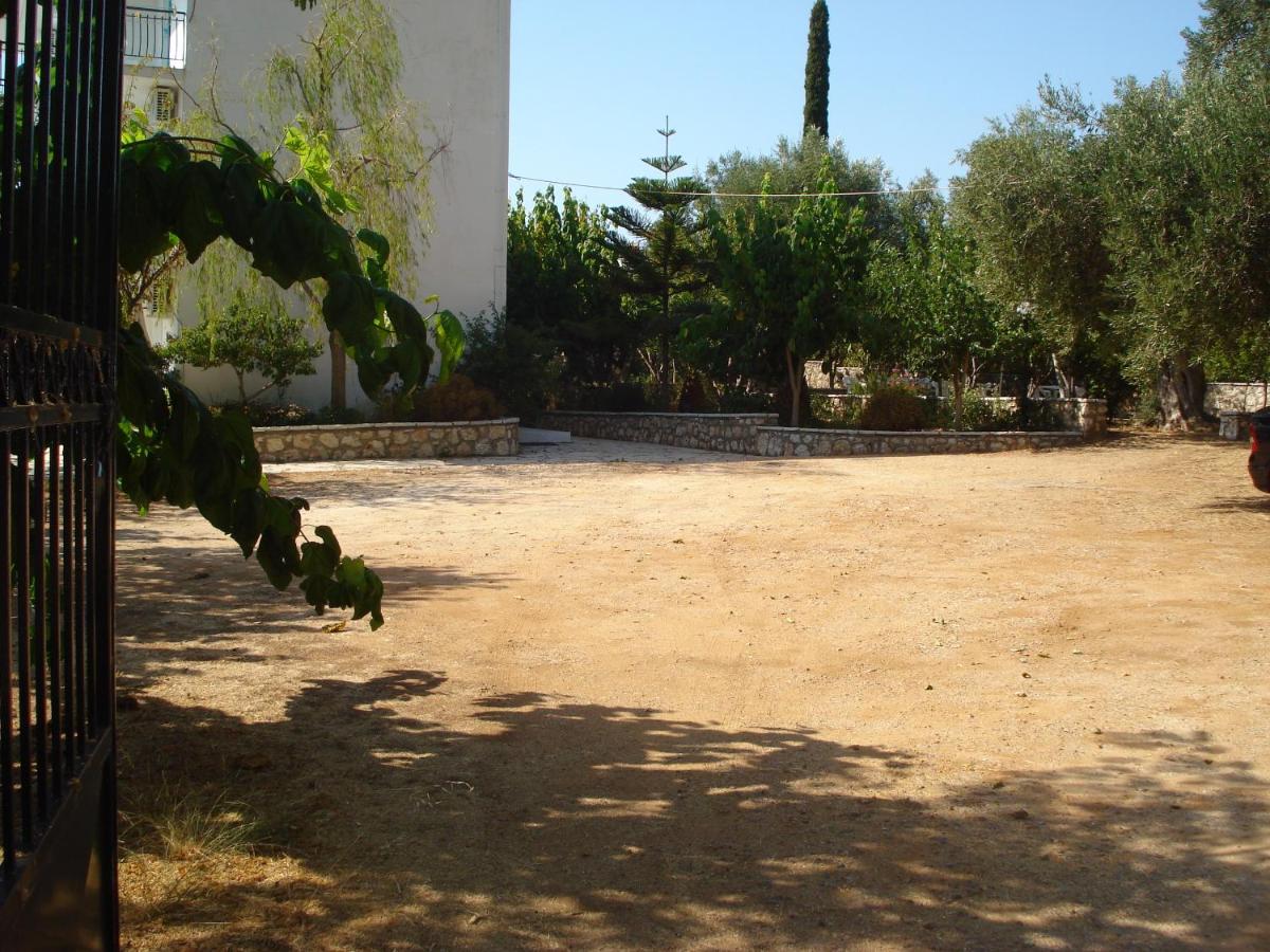 Santa Maria Rooms view 4