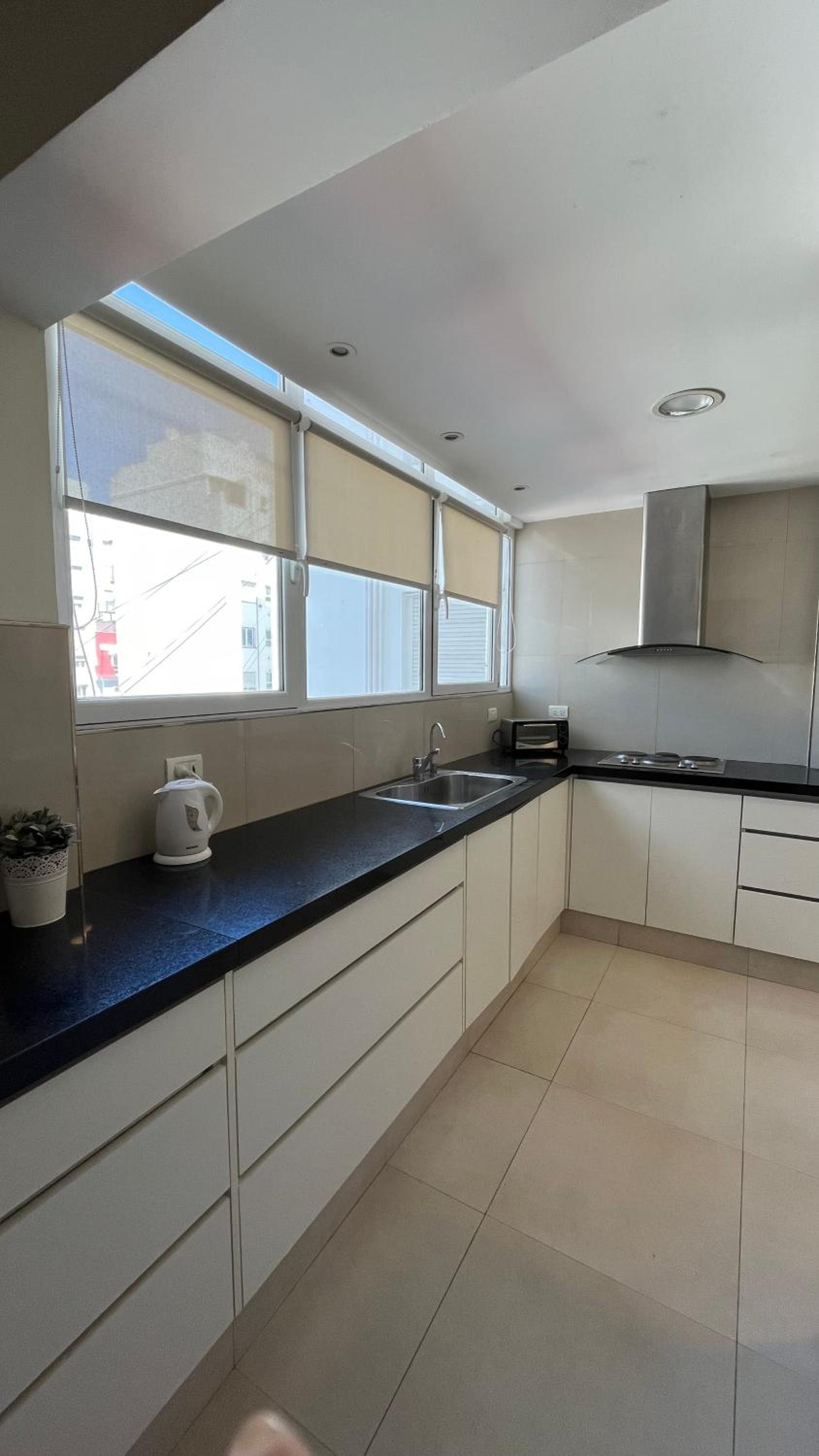 3 amb zona Rivadavia y Santa Fe