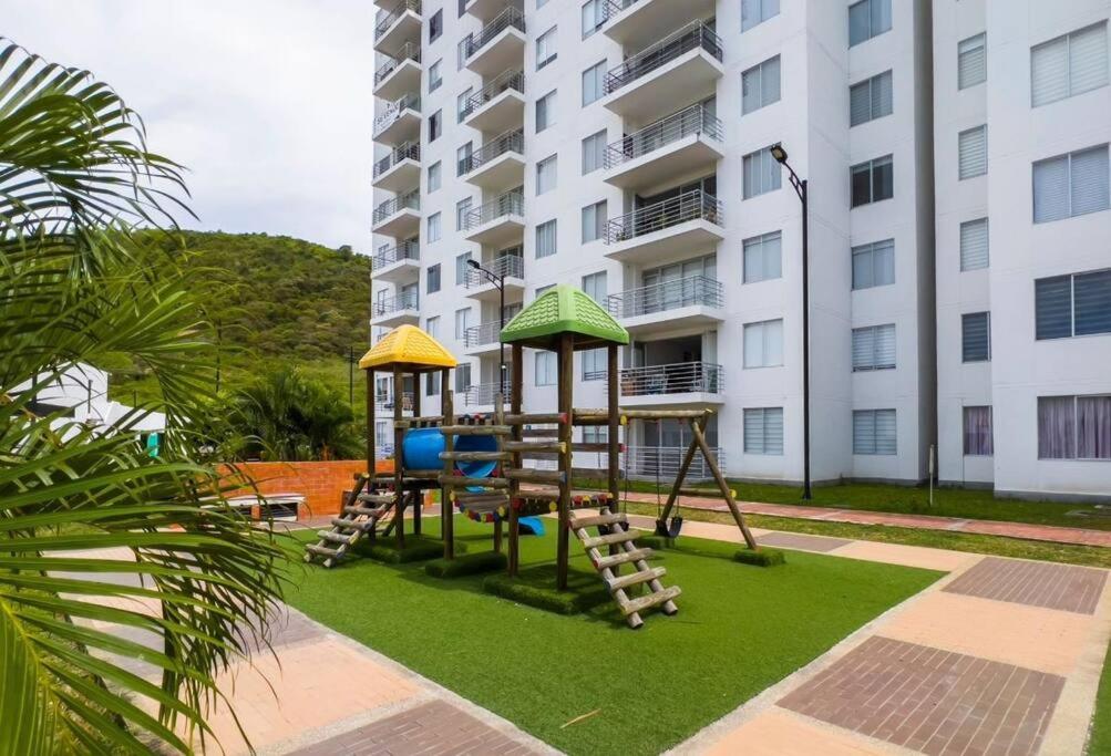 Aqualina orange Girardot