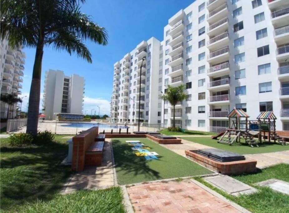 Aqualina orange Girardot