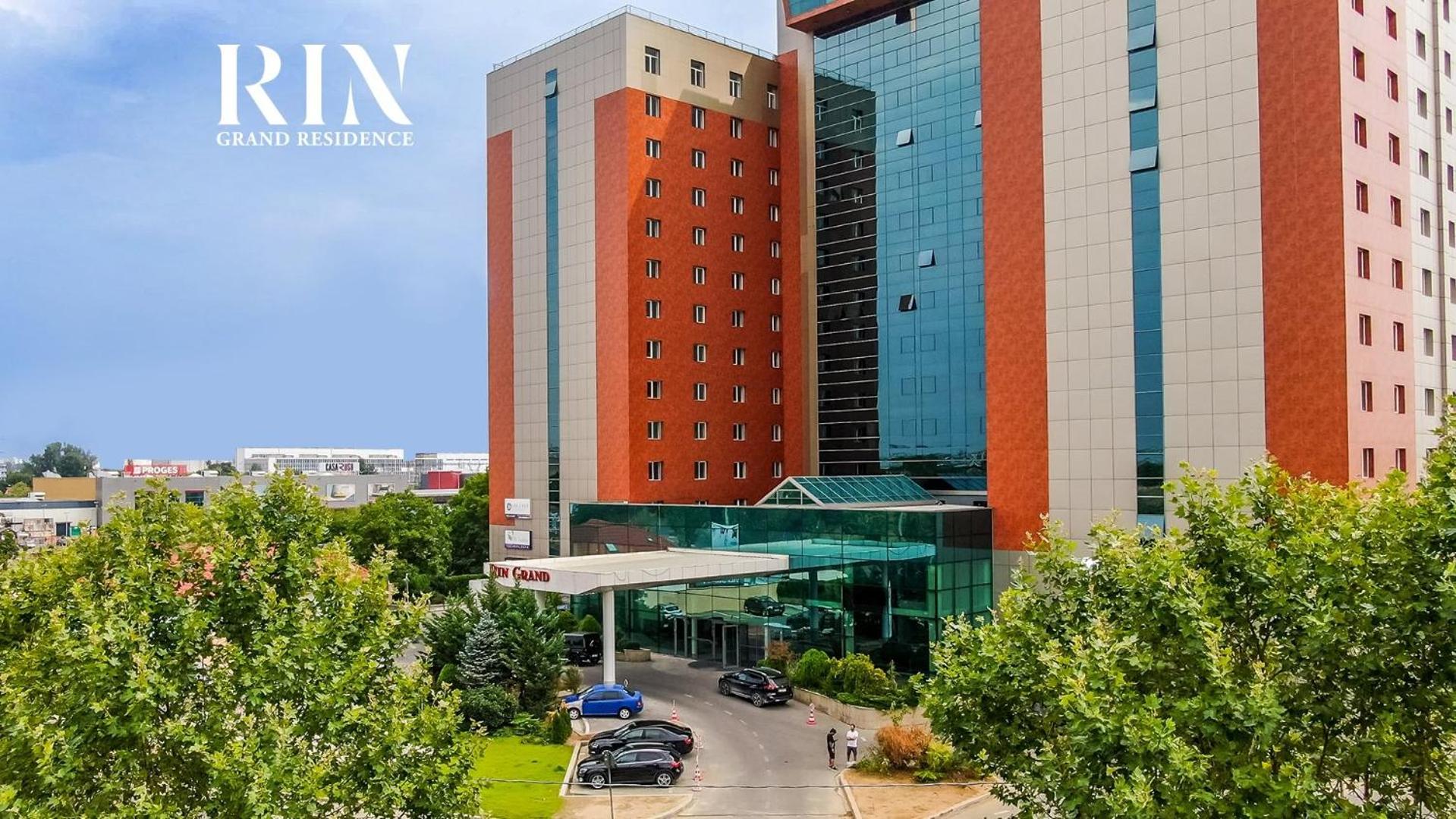 Hotel ApartHotel RIN Grand Residence - Image 1