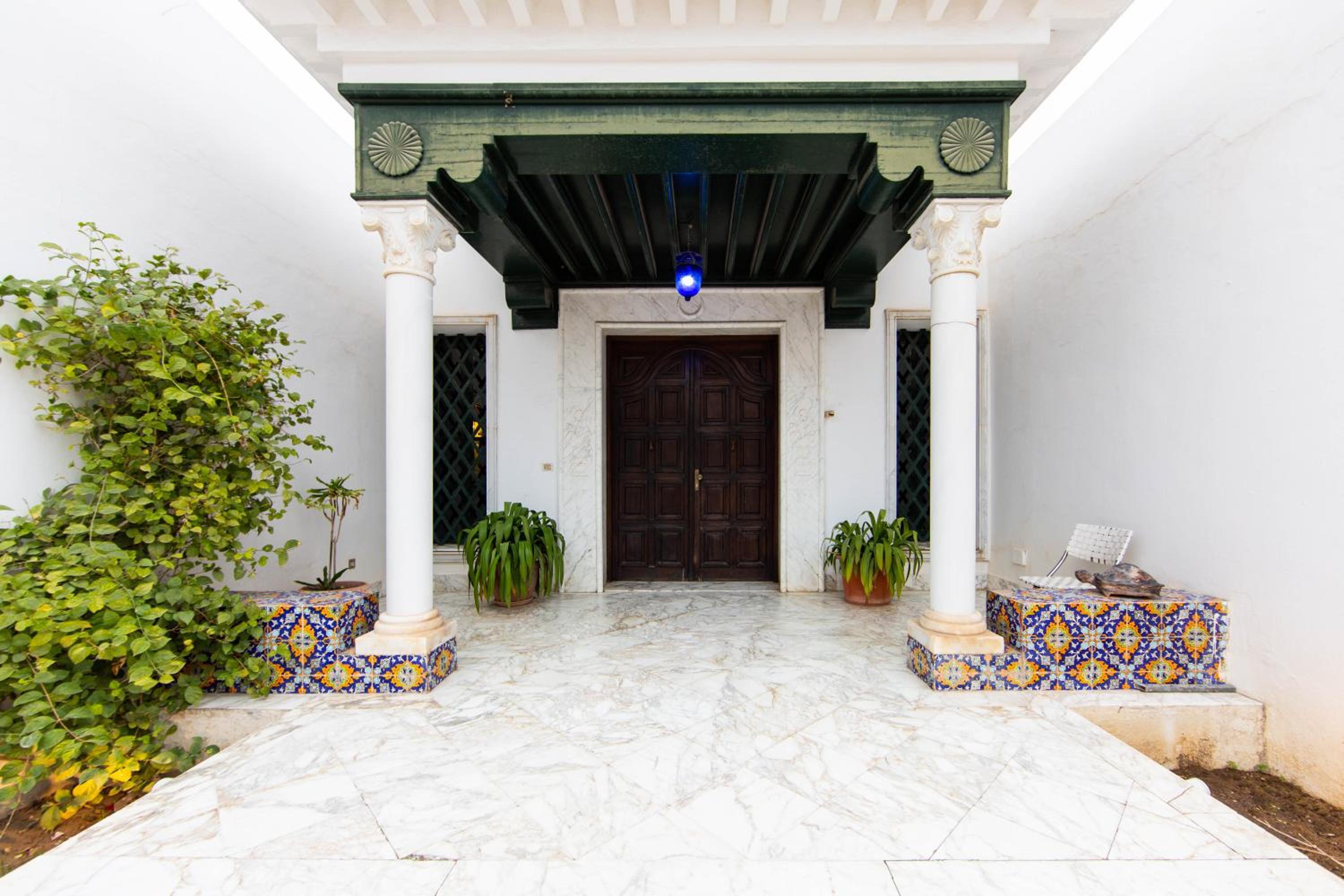 Arabesque House