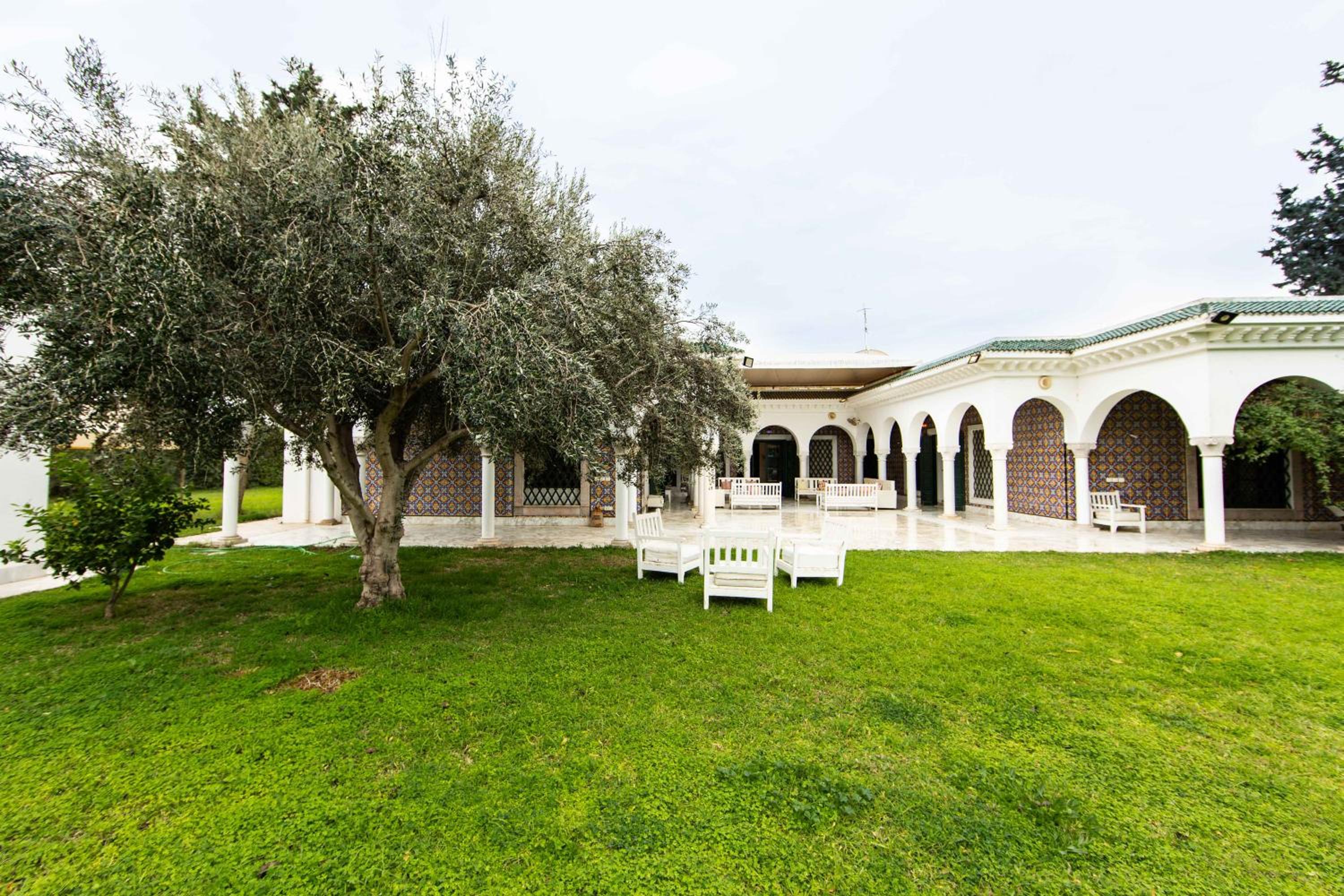 Arabesque House