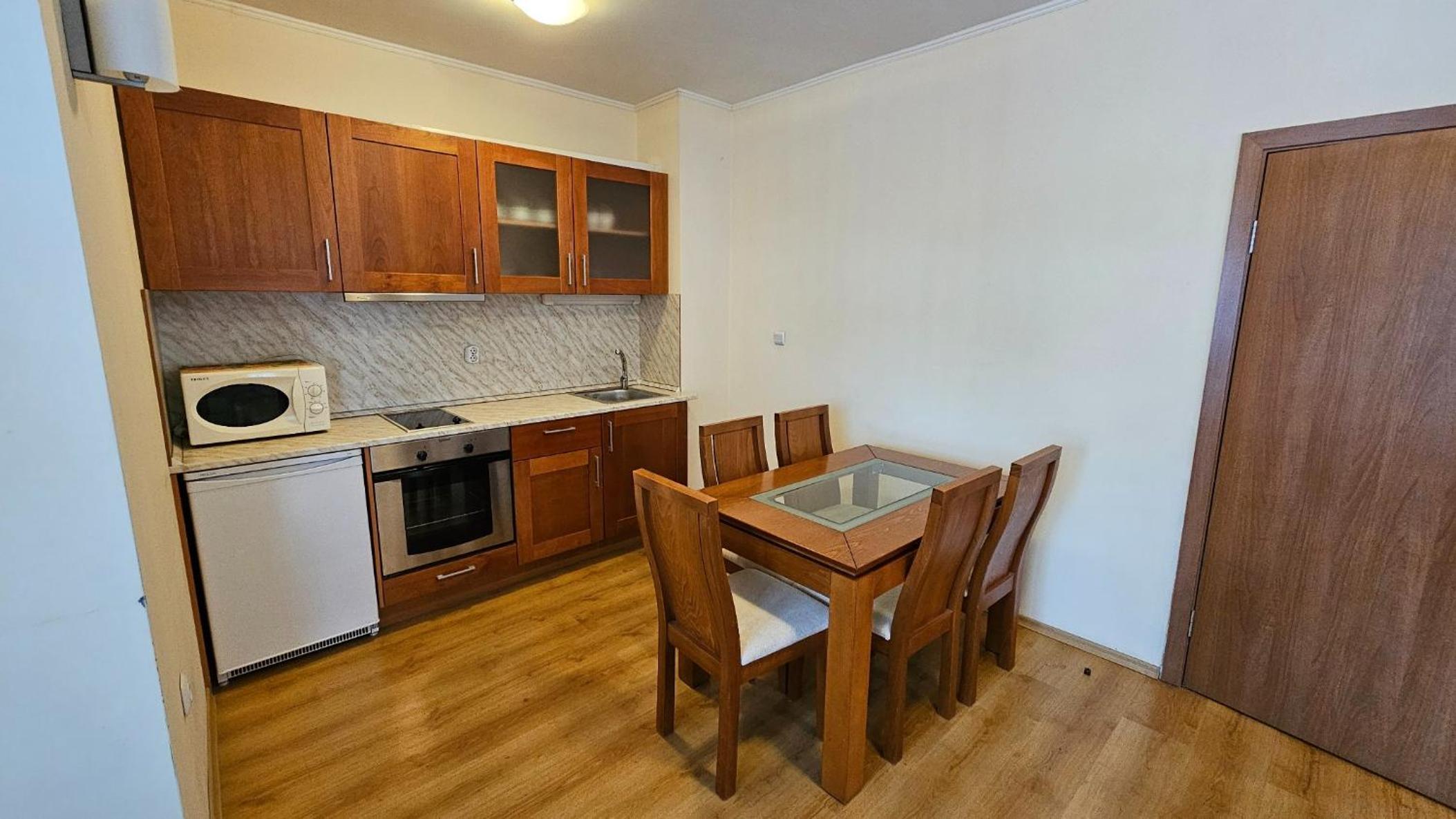 SNOW PEAK TODORKA AND VIHREN APARTAMENT /NEXT TO THE LIFT/ 7 PERSONS/