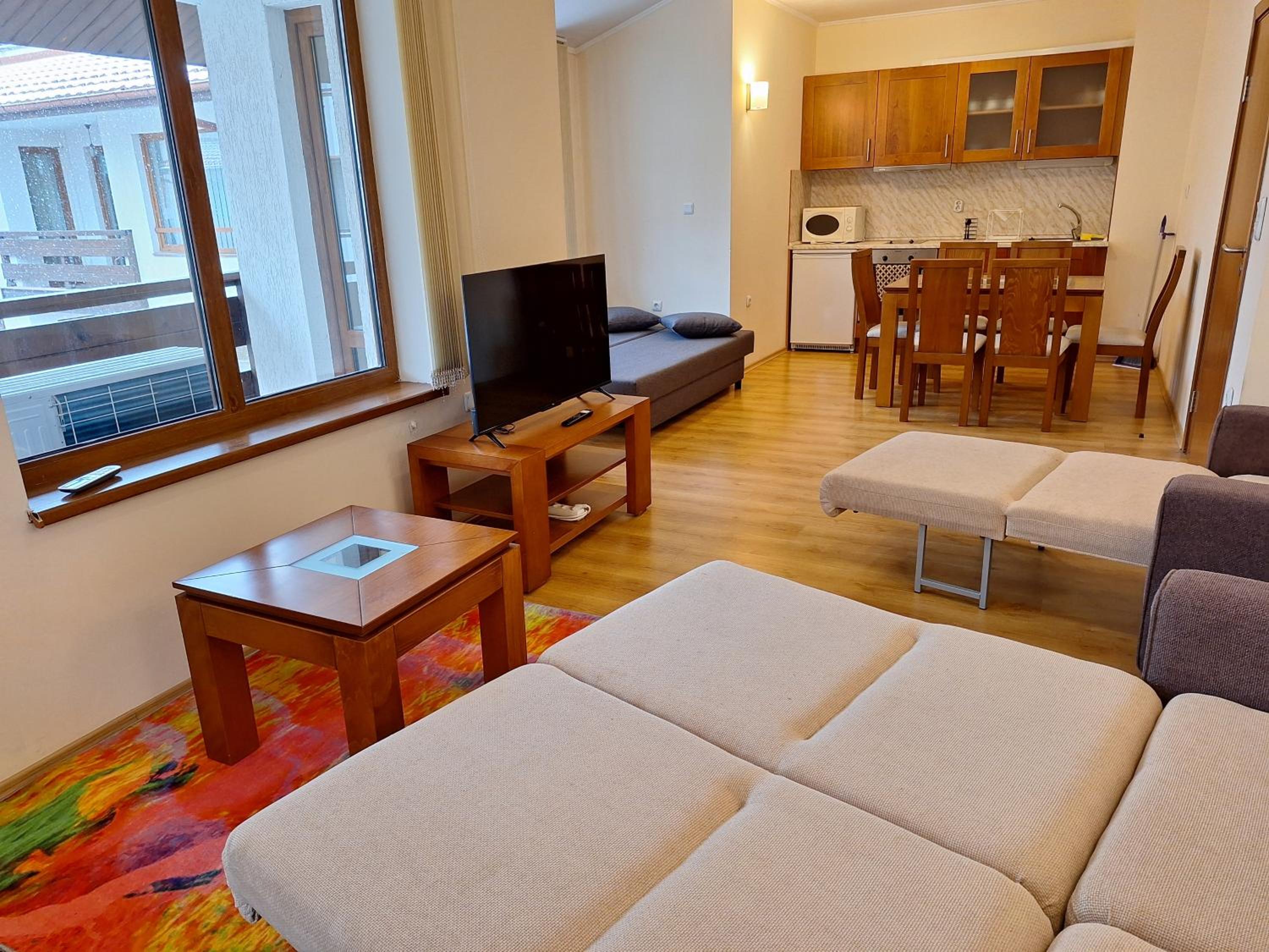 SNOW PEAK TODORKA AND VIHREN APARTAMENT /NEXT TO THE LIFT/ 7 PERSONS/