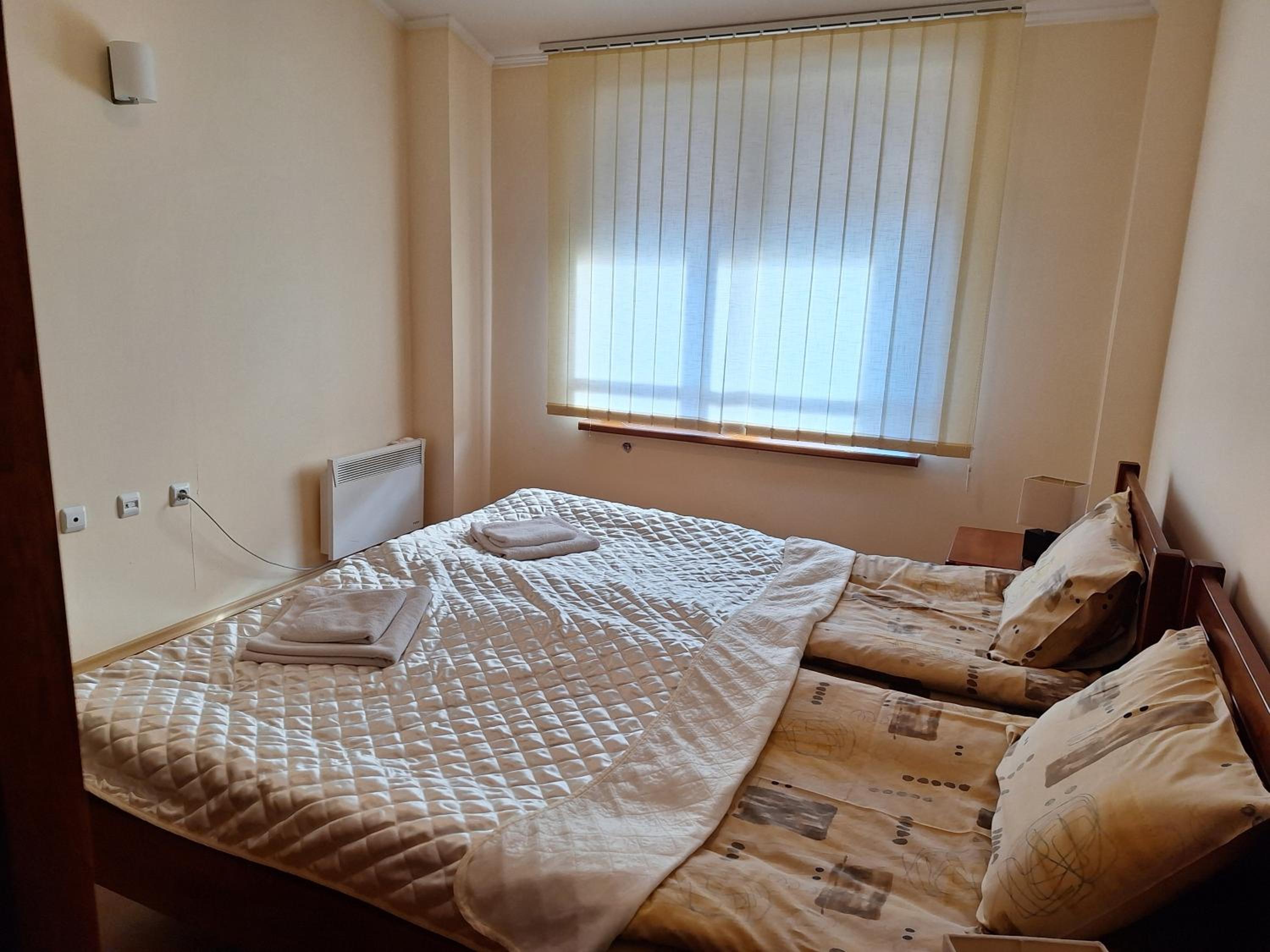 SNOW PEAK TODORKA AND VIHREN APARTAMENT /NEXT TO THE LIFT/ 7 PERSONS/