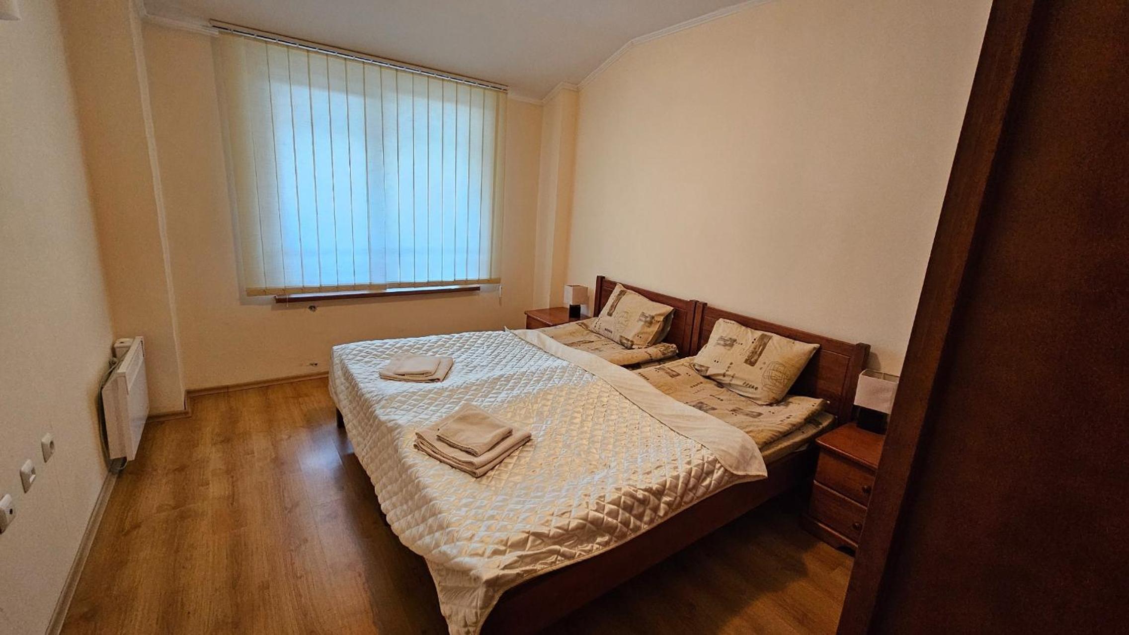 SNOW PEAK TODORKA AND VIHREN APARTAMENT /NEXT TO THE LIFT/ 7 PERSONS/