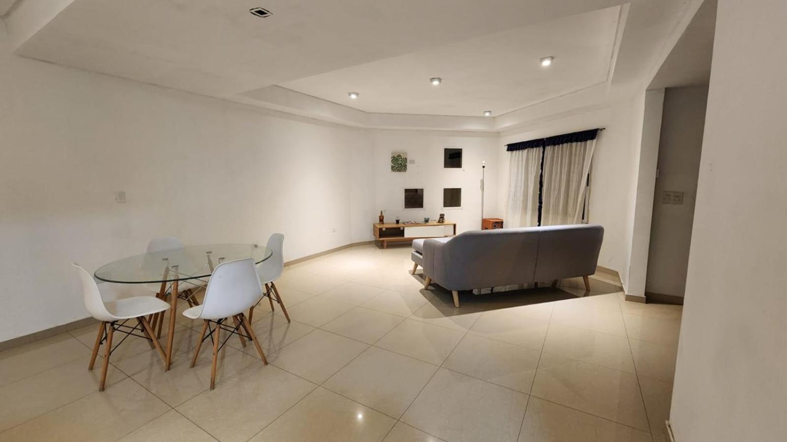 Canning House - Ezeiza Airport
