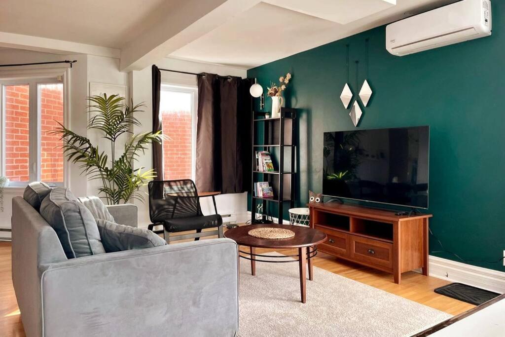 Montpetit condo 2 chambres