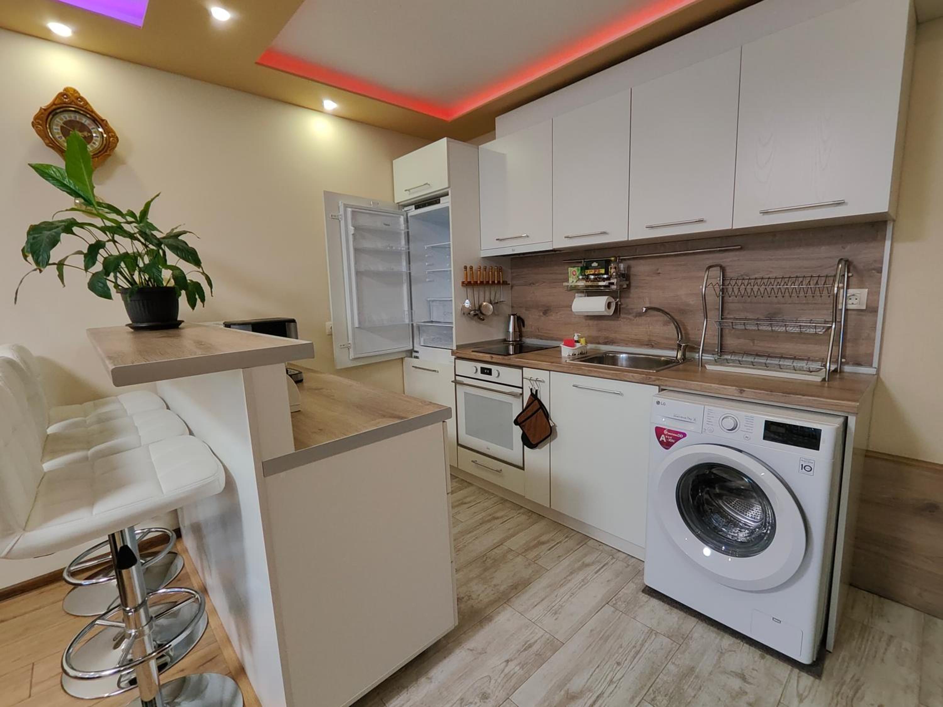 Newly renovated 2 bedroom apartment in Sofia