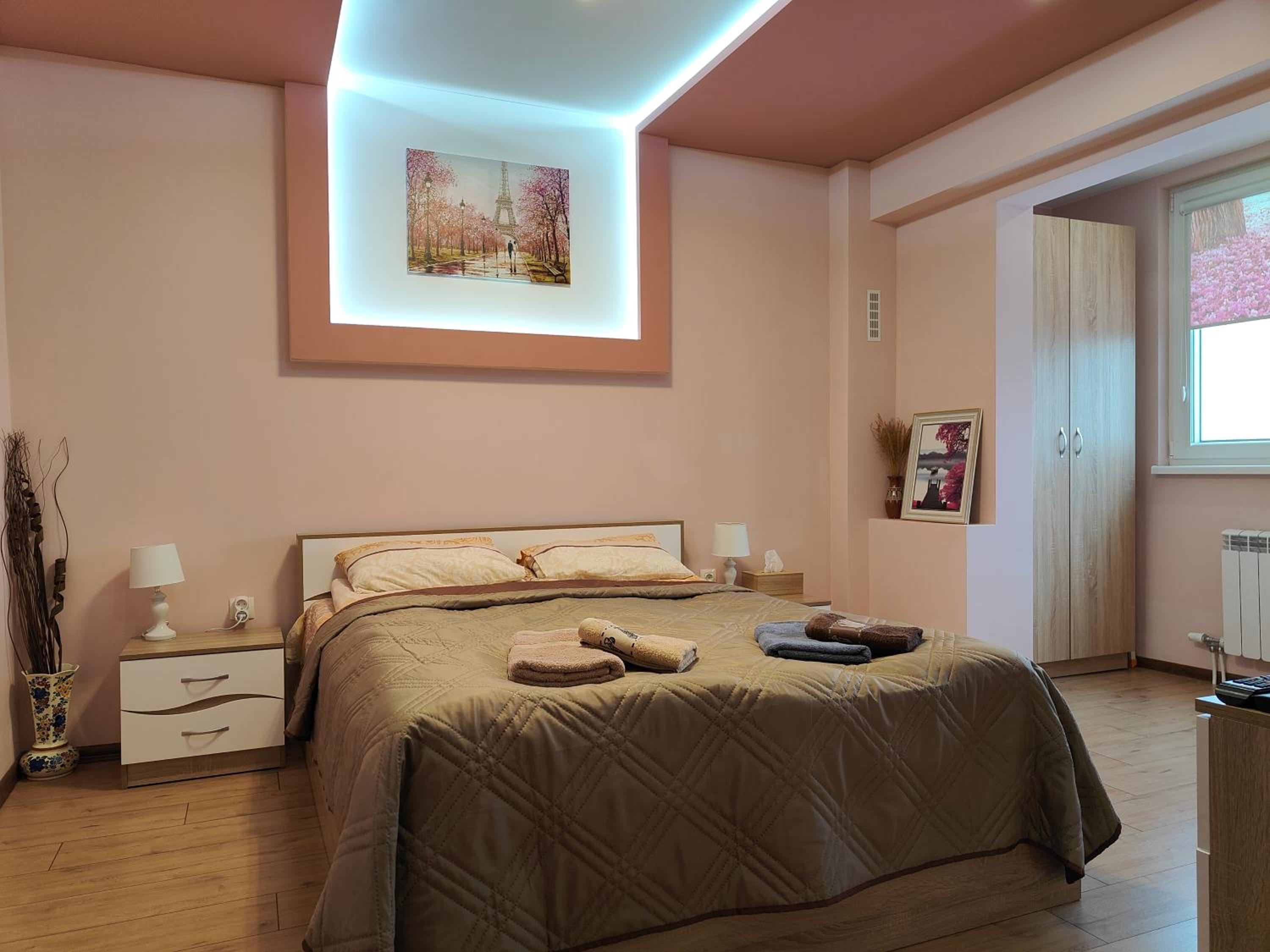 Newly renovated 2 bedroom apartment in Sofia