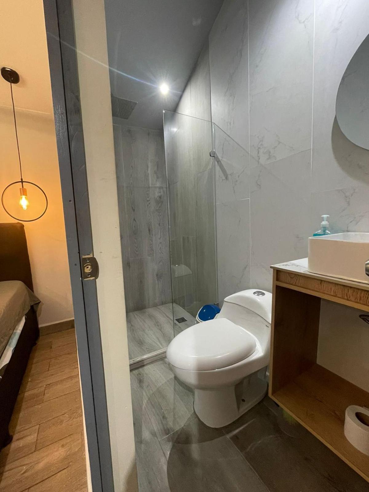 Apartmanto duplex de 2 alcobas estadio laurles la 70