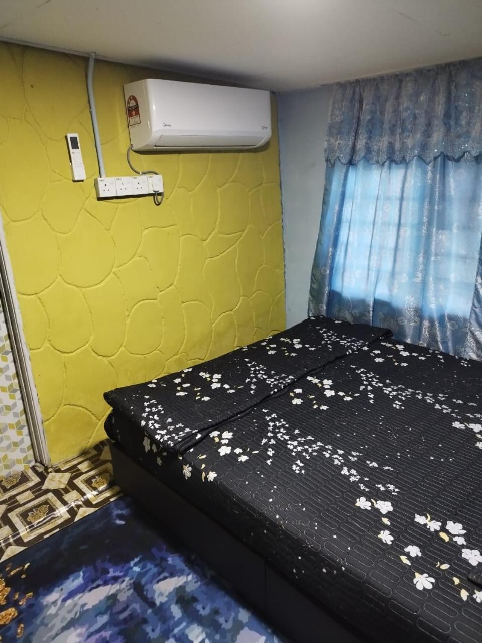 Kubang Sepat HomeStay