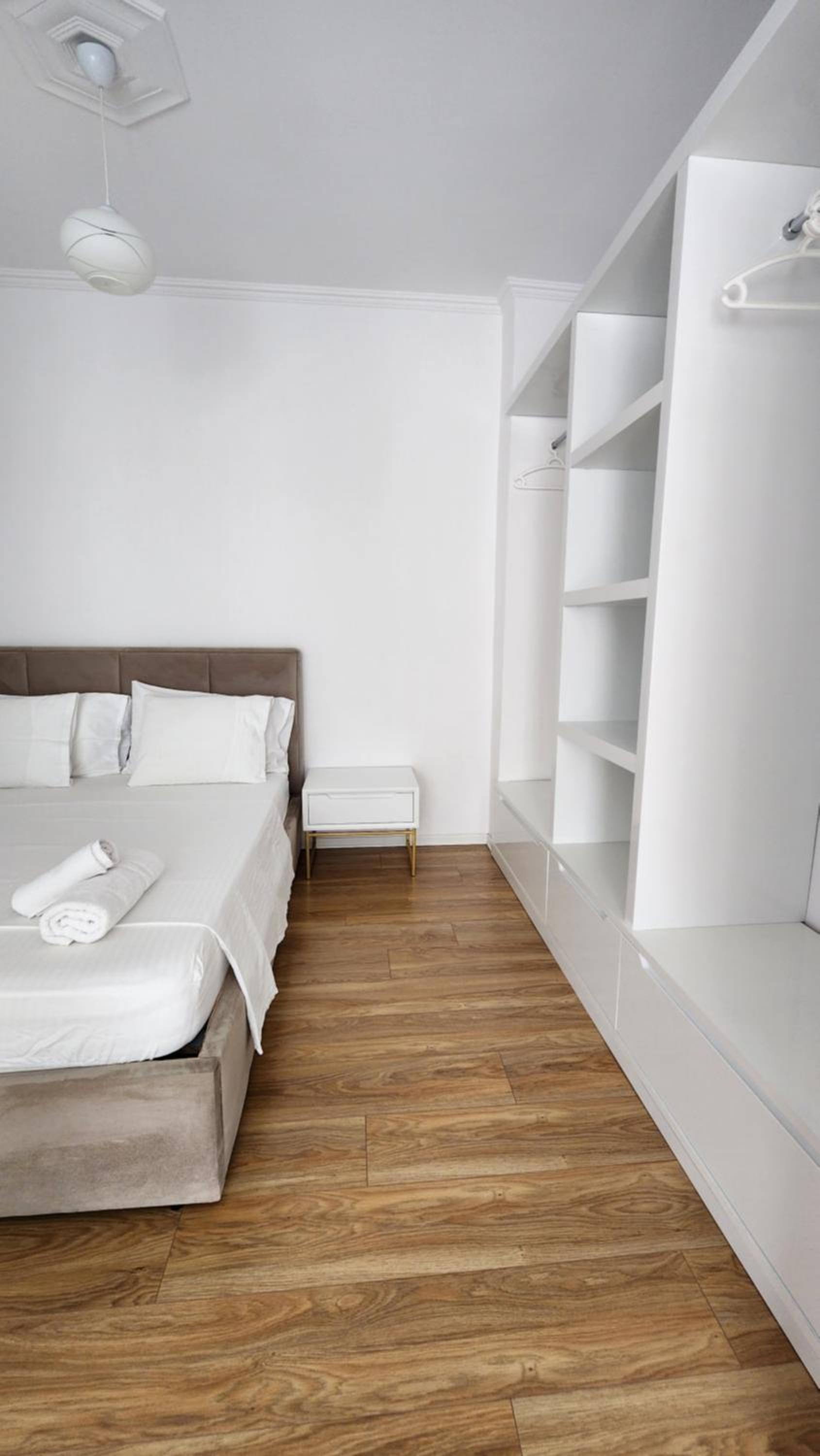 Viola Apartments 2 Min to Beach