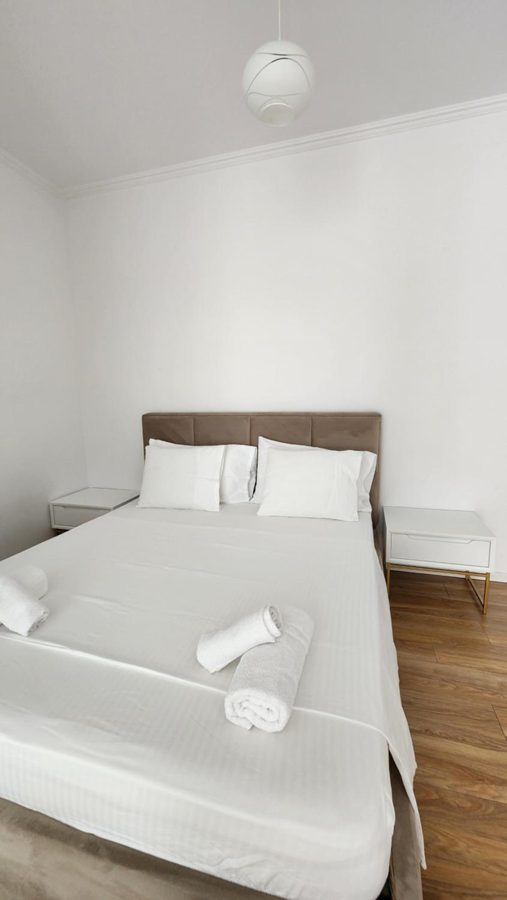 Viola Apartments 2 Min to Beach