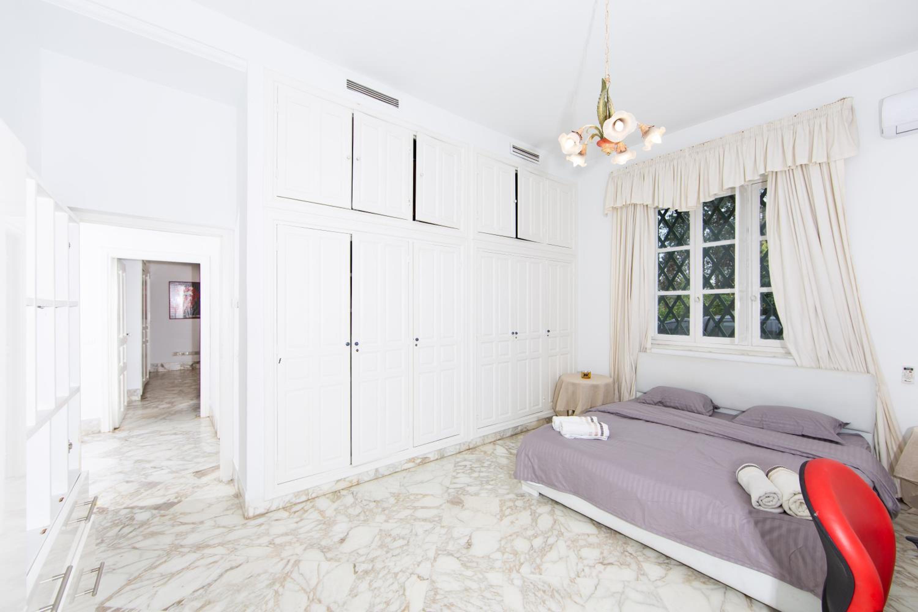 Arabesque House