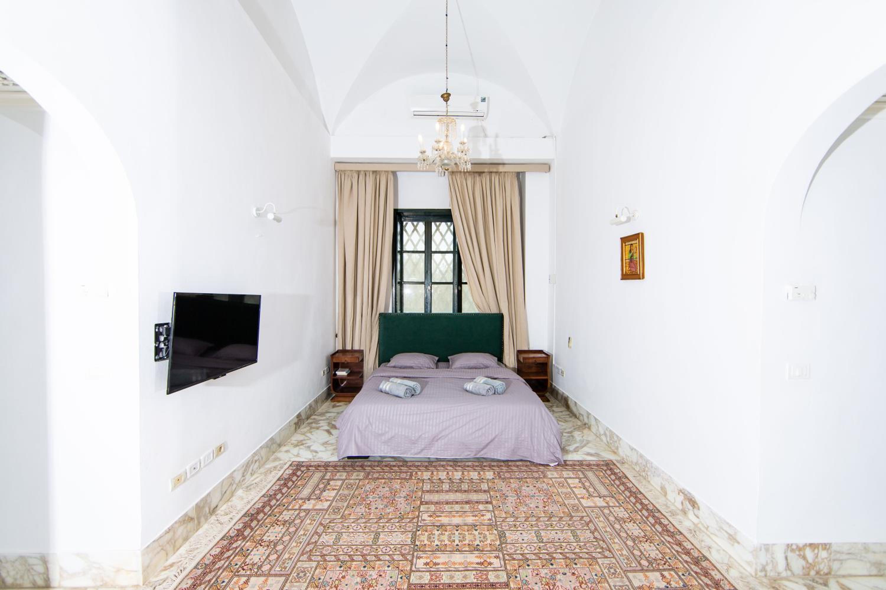 Arabesque House