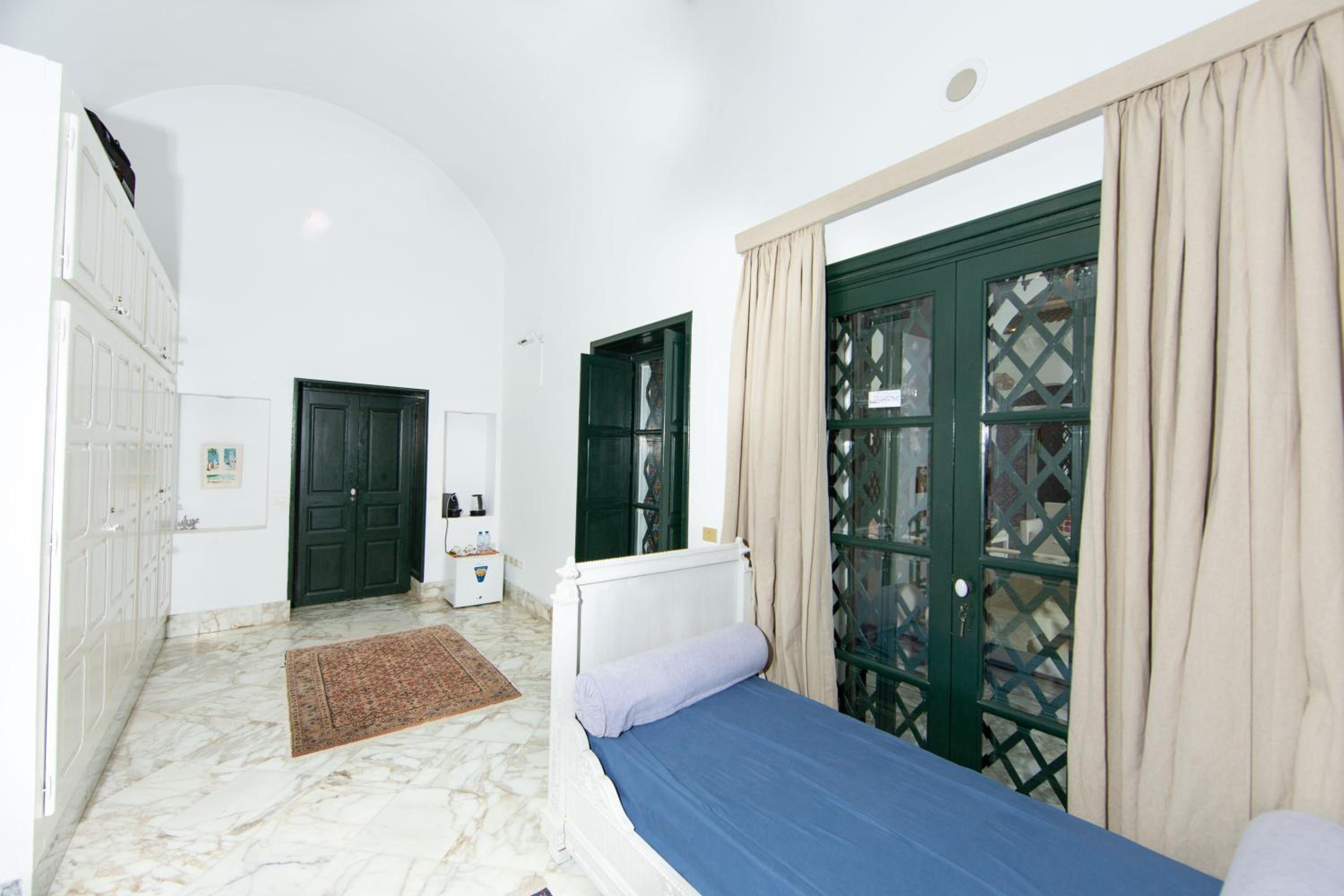 Arabesque House