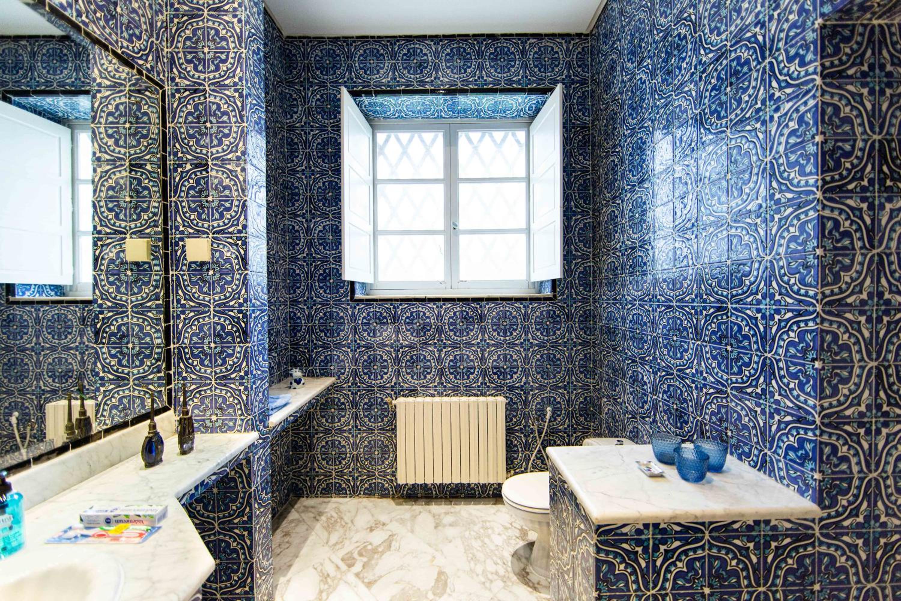 Arabesque House