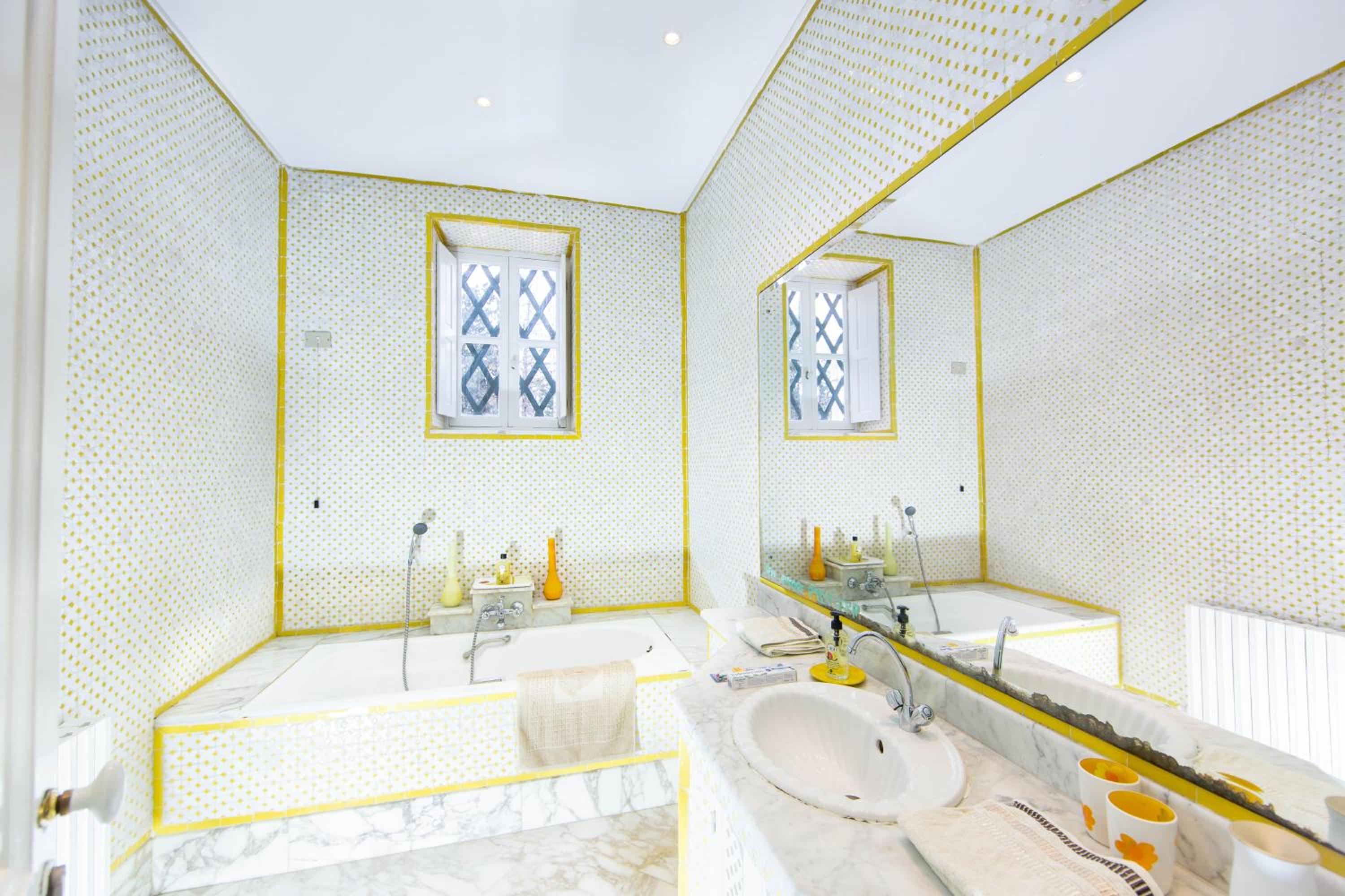 Arabesque House