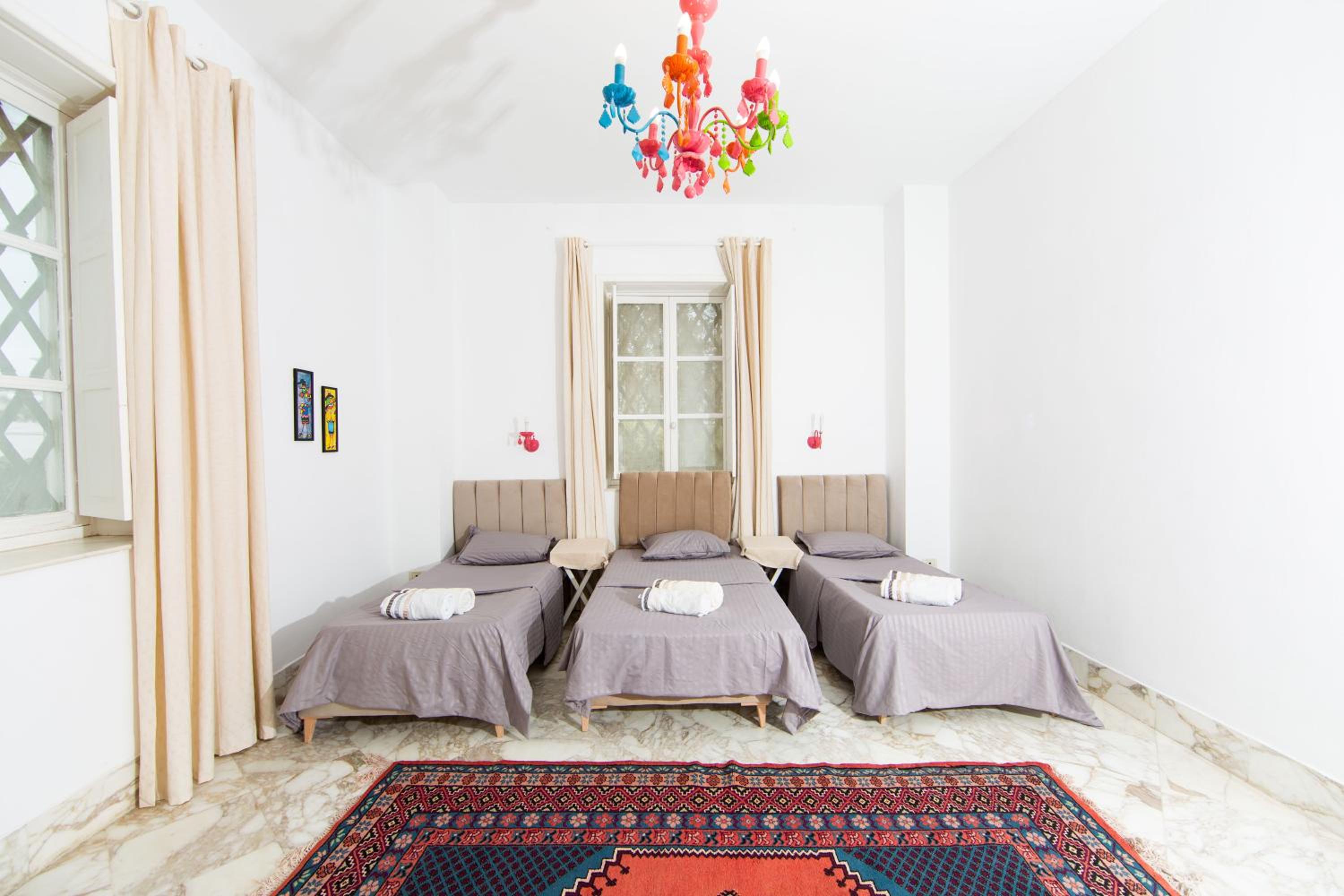 Arabesque House
