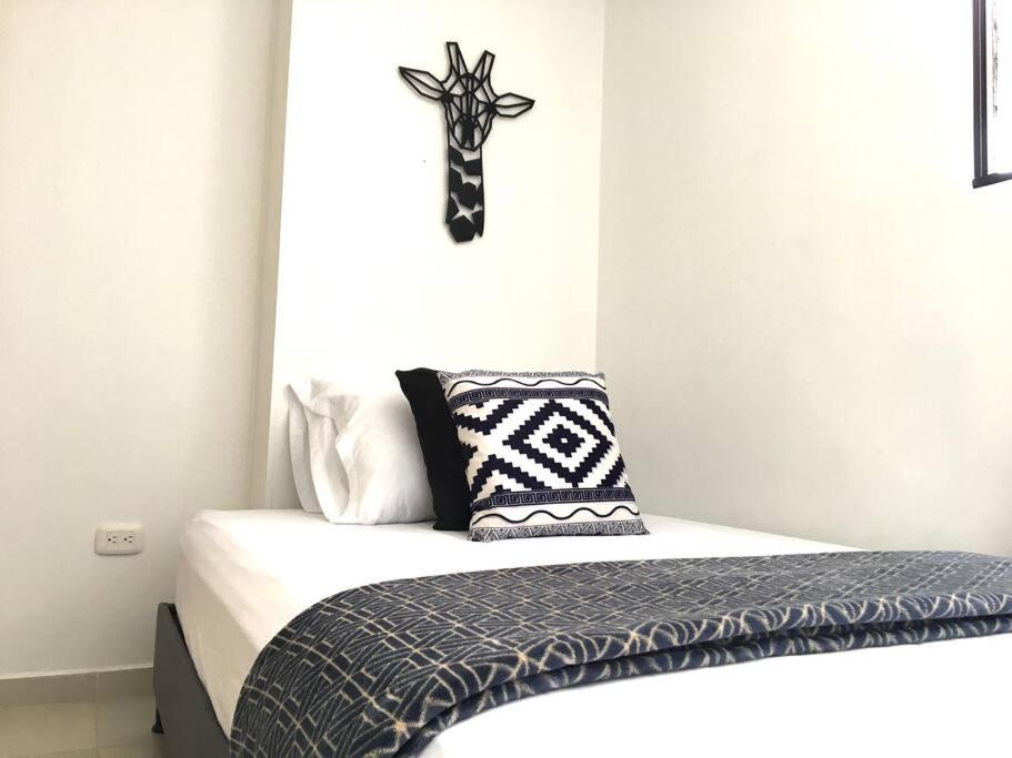 Apt Gran vista, agua caliente, parqueadero Privado