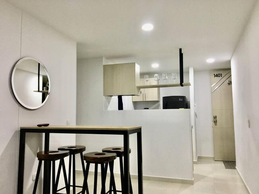 Apt Gran vista, agua caliente, parqueadero Privado