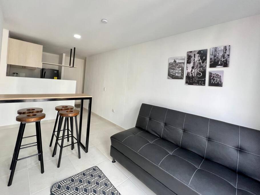 Apt Gran vista, agua caliente, parqueadero Privado