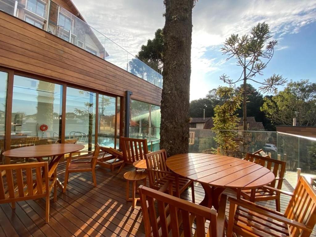 Apartamento c/ 2 suítes em Canela por Pense Gramado