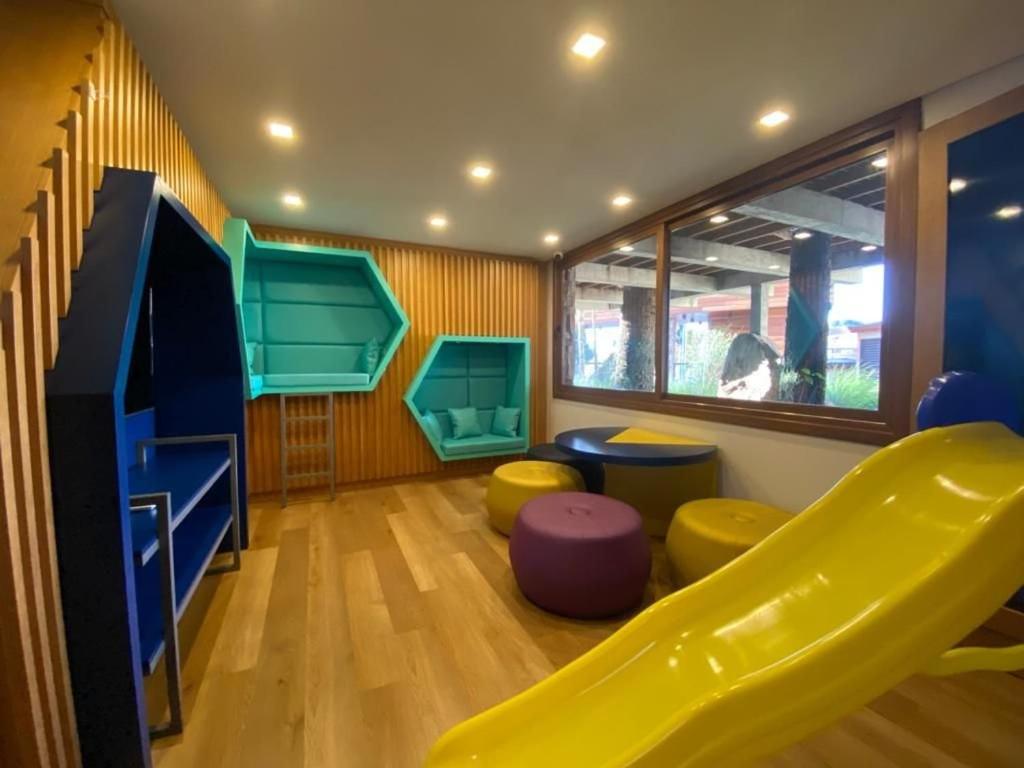Apartamento c/ 2 suítes em Canela por Pense Gramado