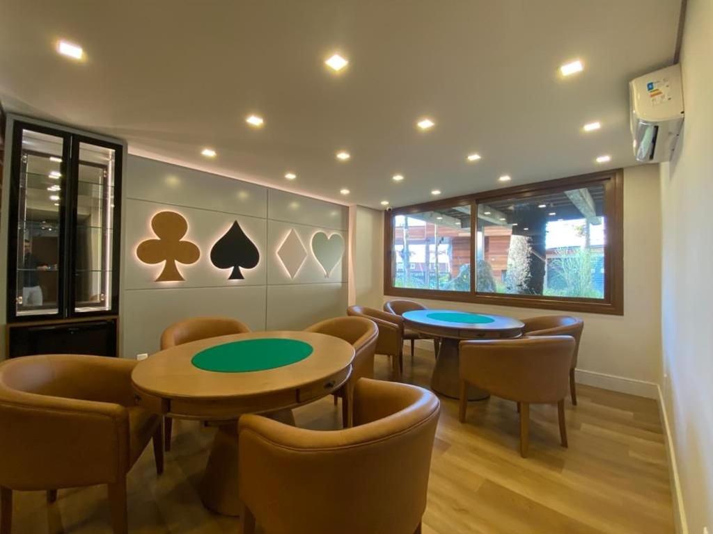 Apartamento c/ 2 suítes em Canela por Pense Gramado