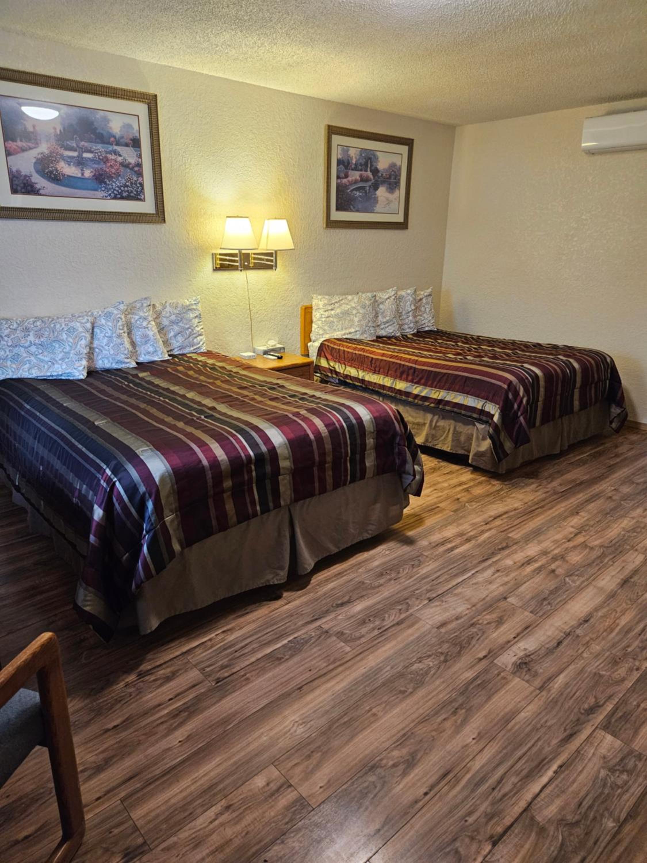 Canon City Vacations - Travel Inn Motel - Property Image 11