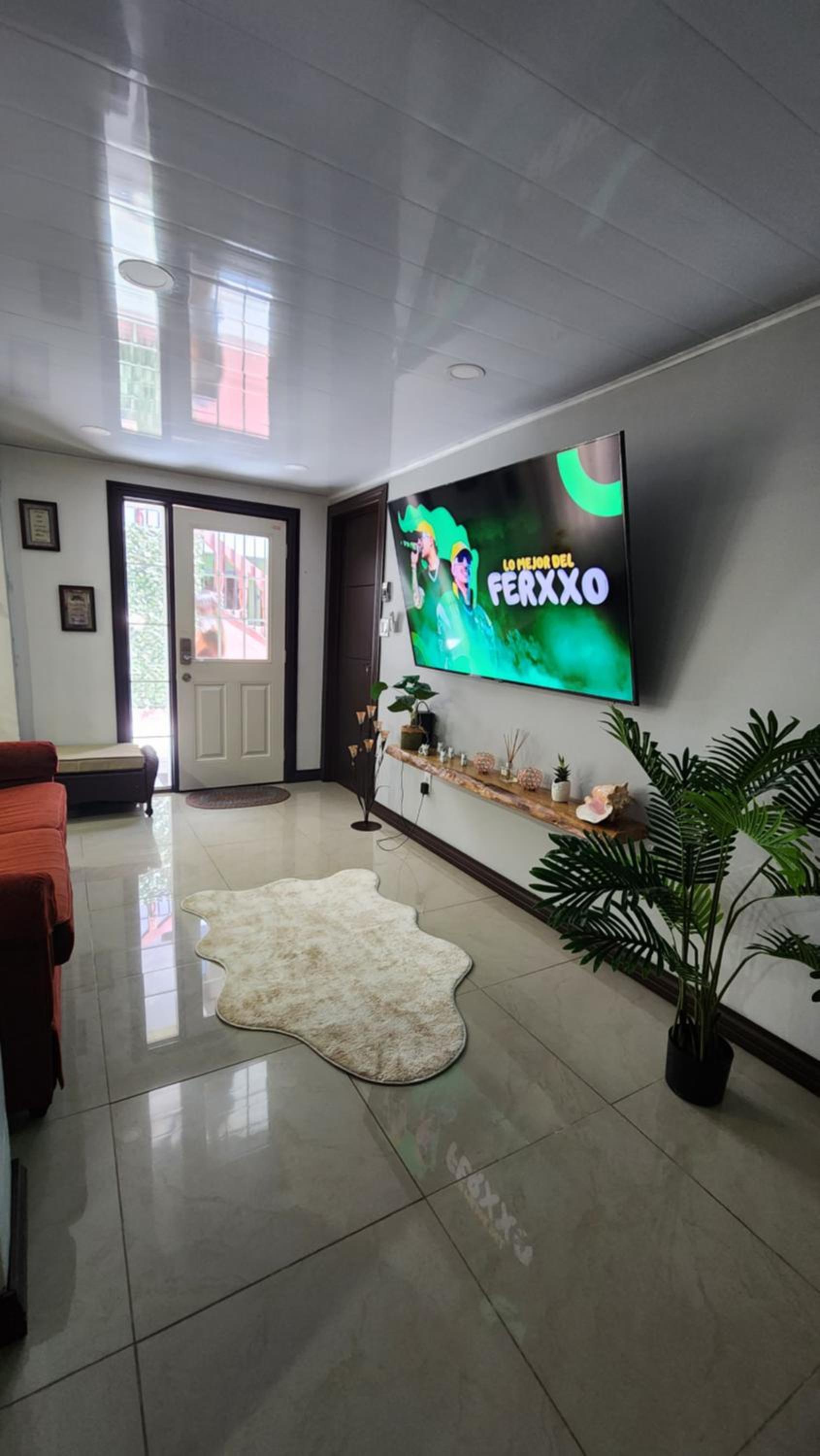 Luxury 3 Bedroom Apartment