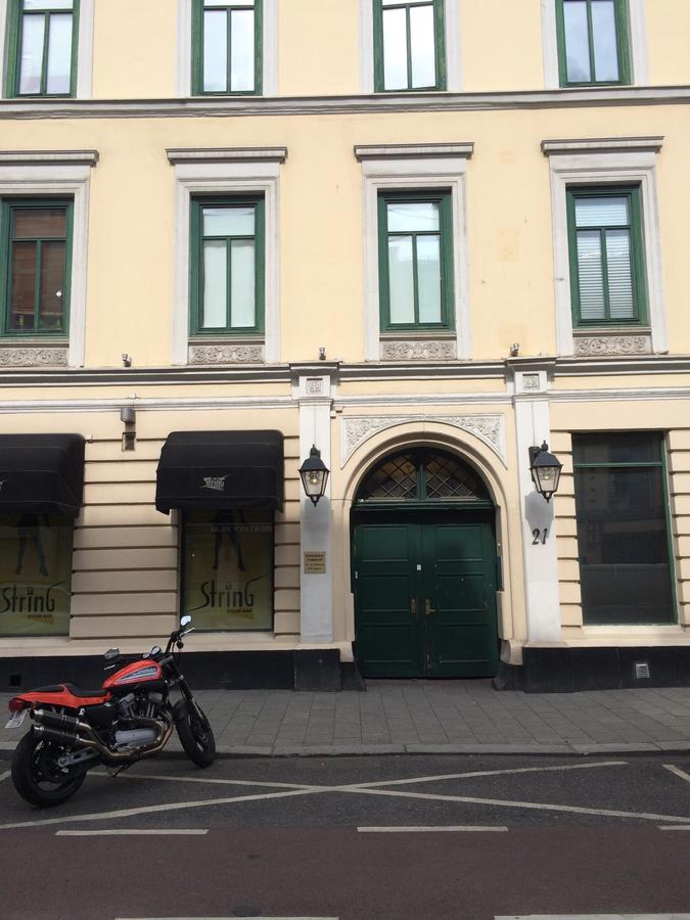 Photo 33