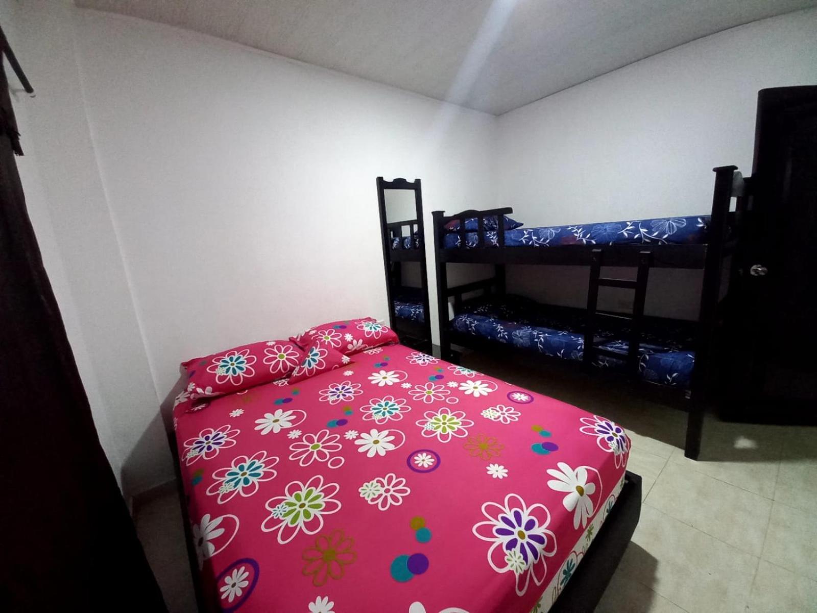 APARTAMENTOS LIZ MARIA