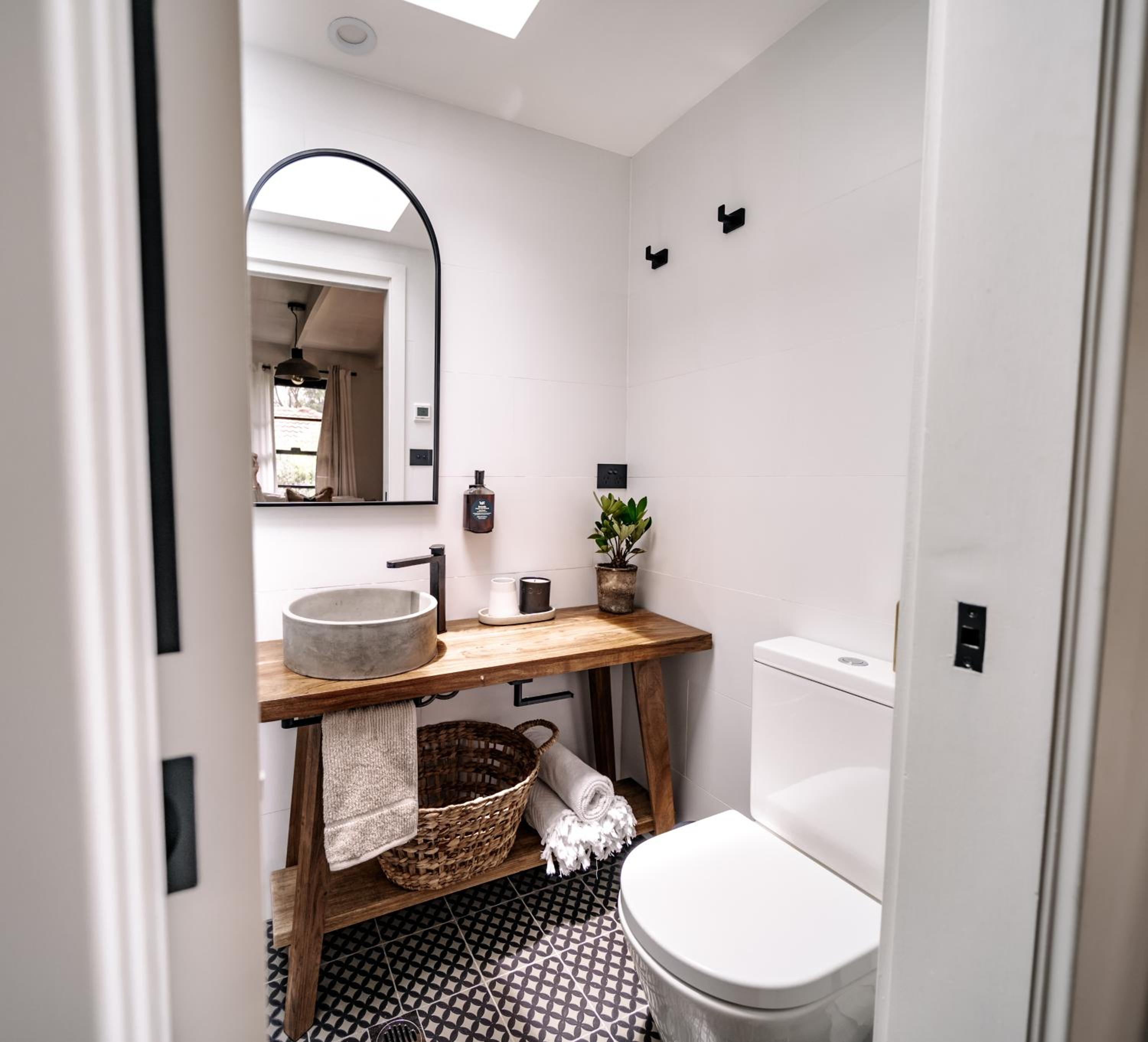 SABLE MAE Luxury Rustic Ranch