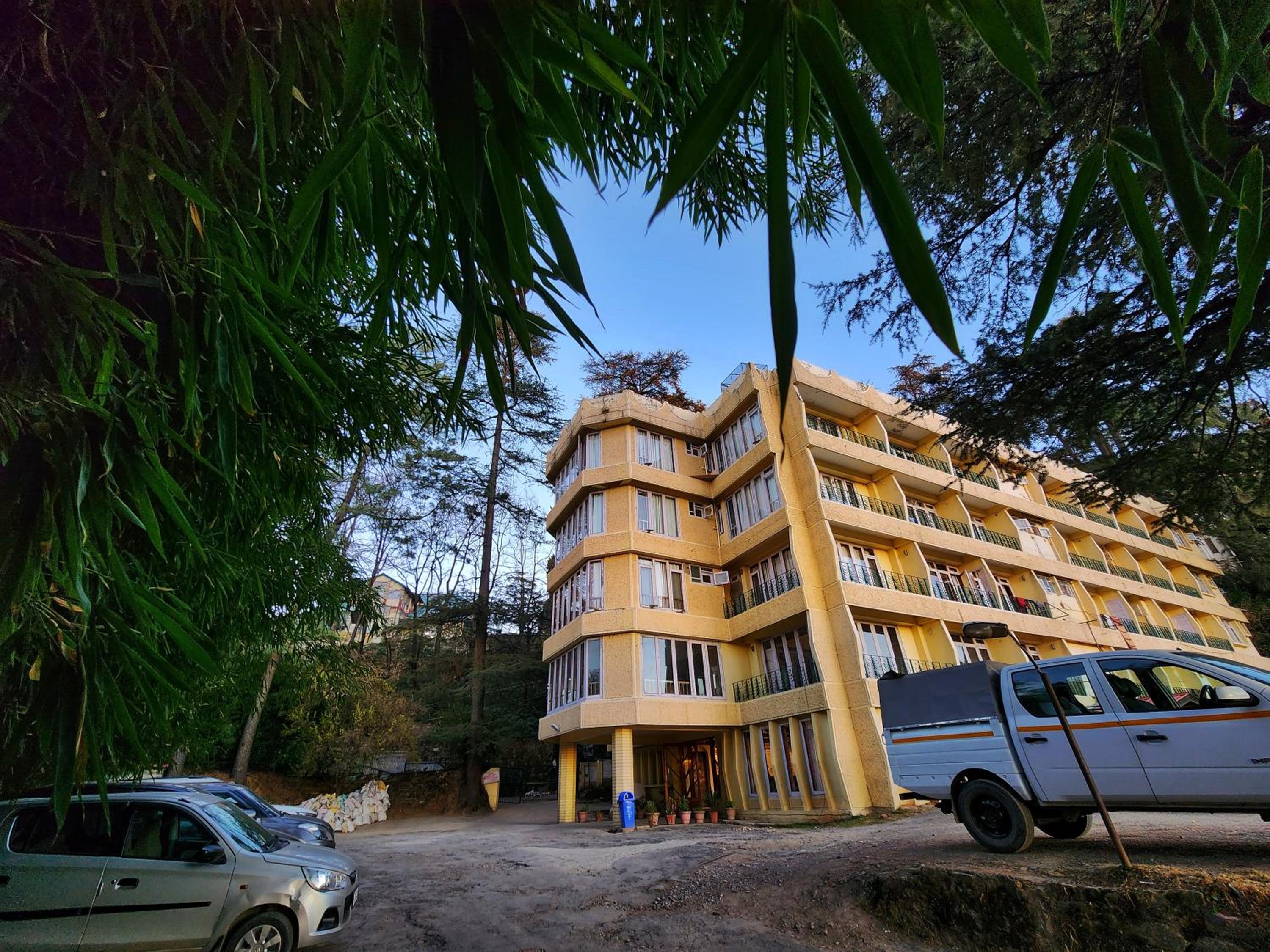 Hotel Pineview Shimla