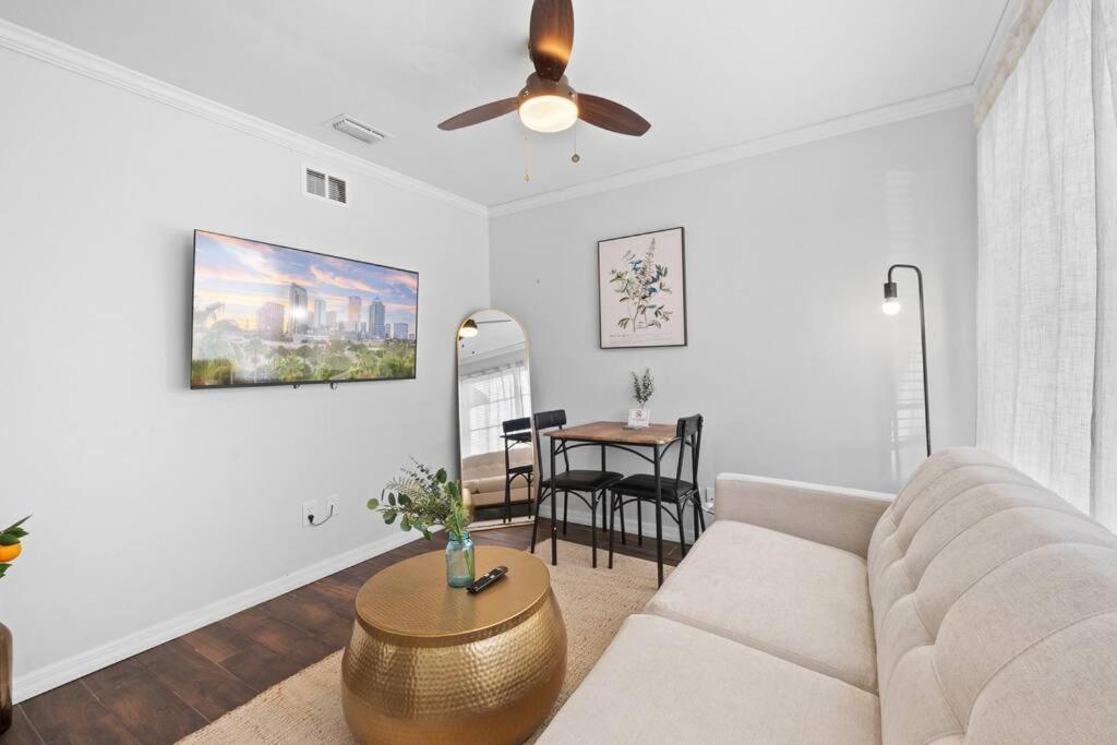 Comfy Modern Farmhouse Cottage w/ Private Patio! view 4