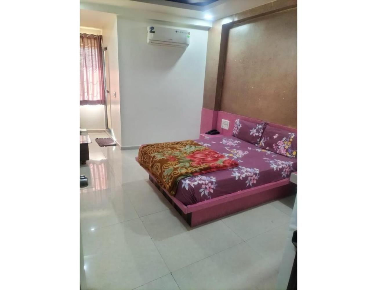 Hotel Silver Palace, Himatnagar, Gujarat view 3