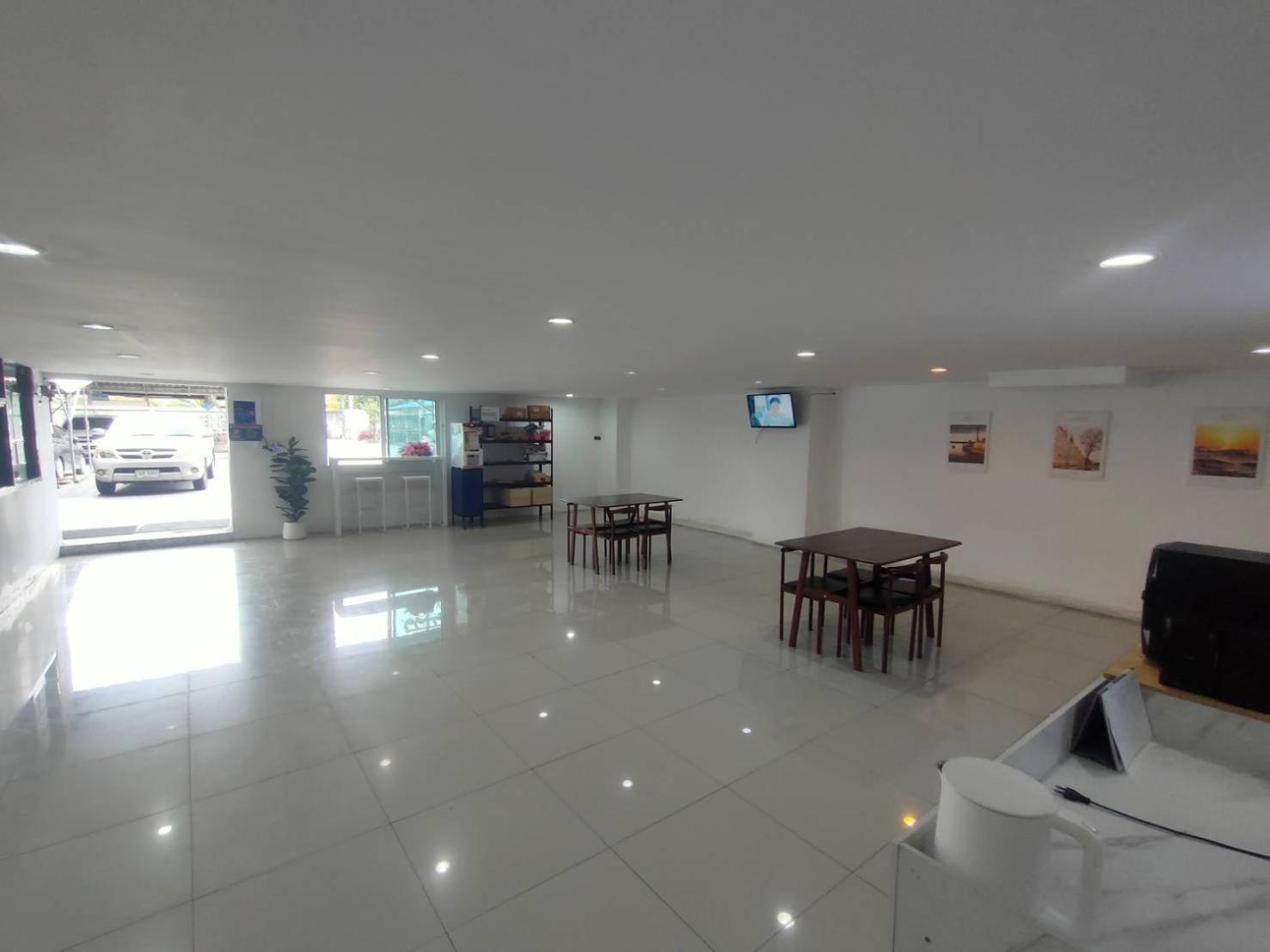 PRL Place