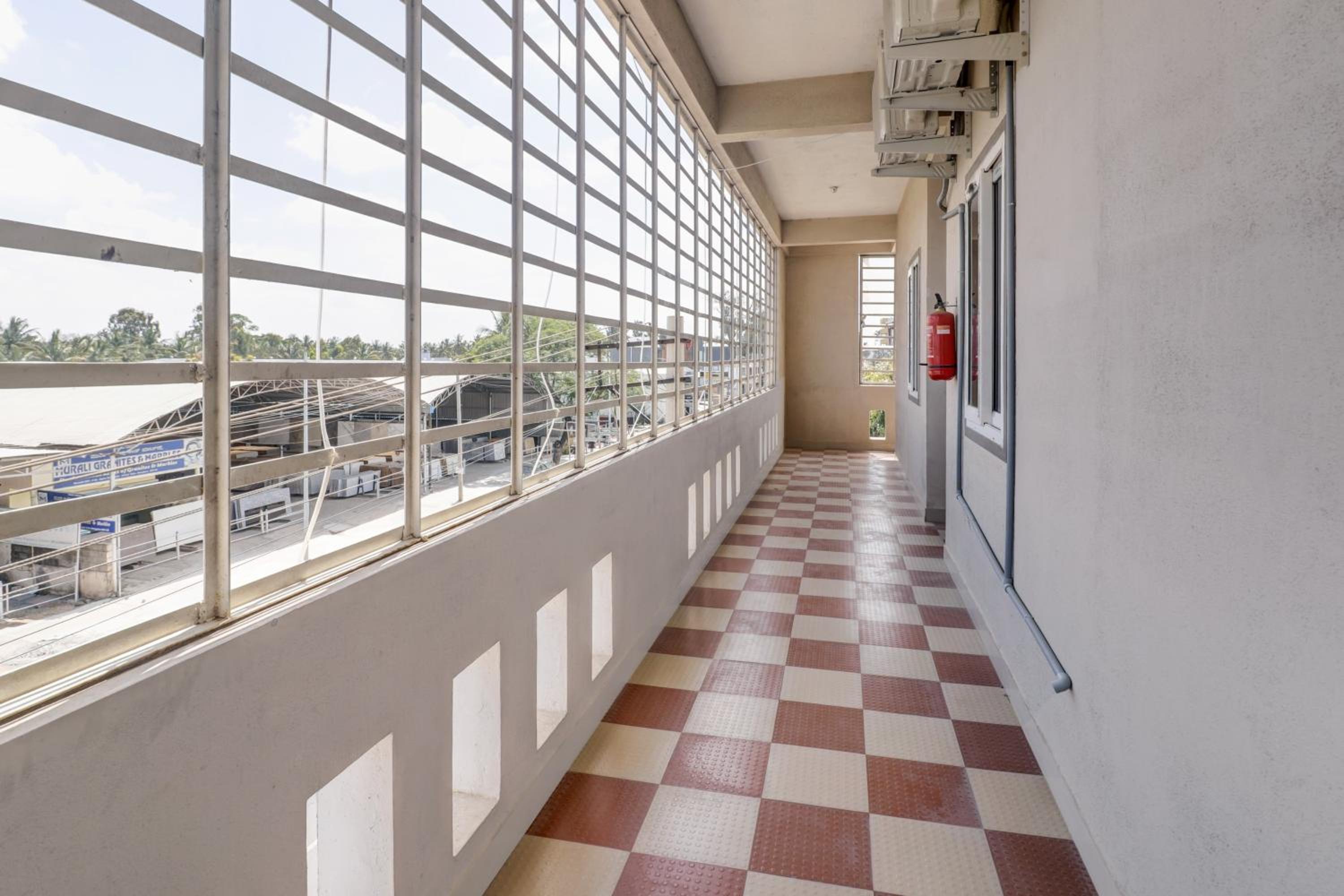 Hotel O PREETHI BOARDING & LODGING
